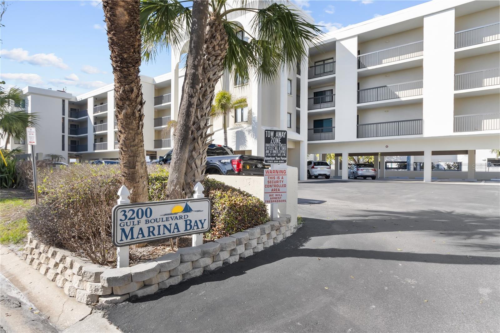 MARINA BAY OF ST PETERSBURG BEACH - Residential