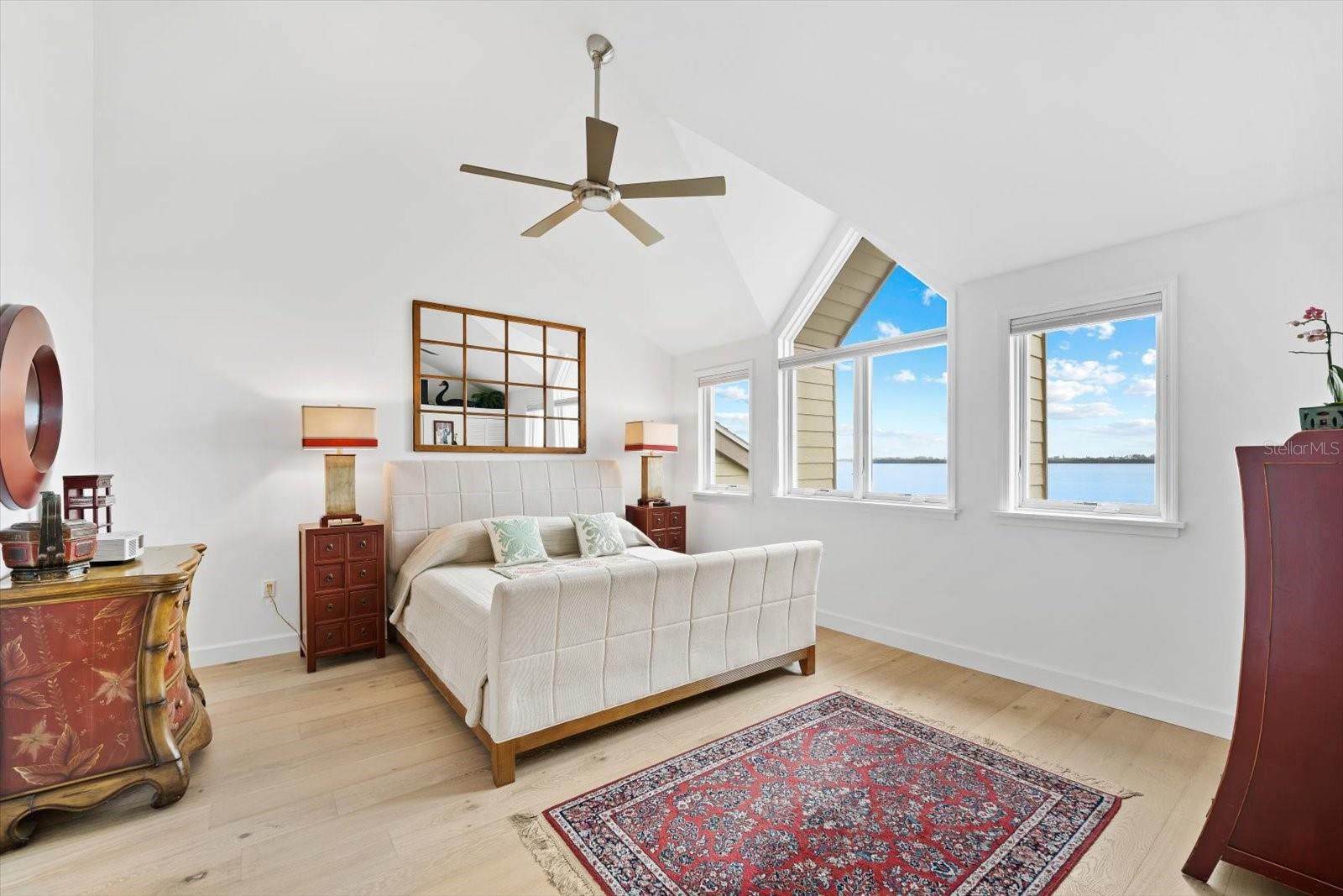 TIDY ISLAND PH II - Residential