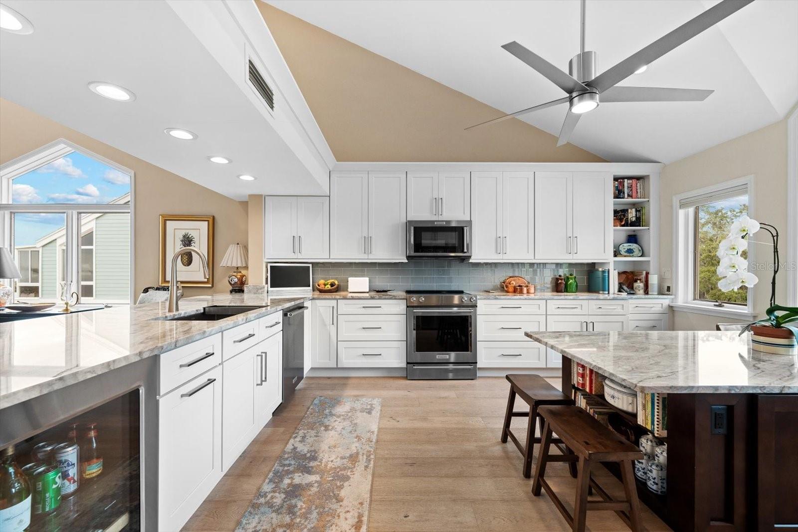 TIDY ISLAND PH II - Residential