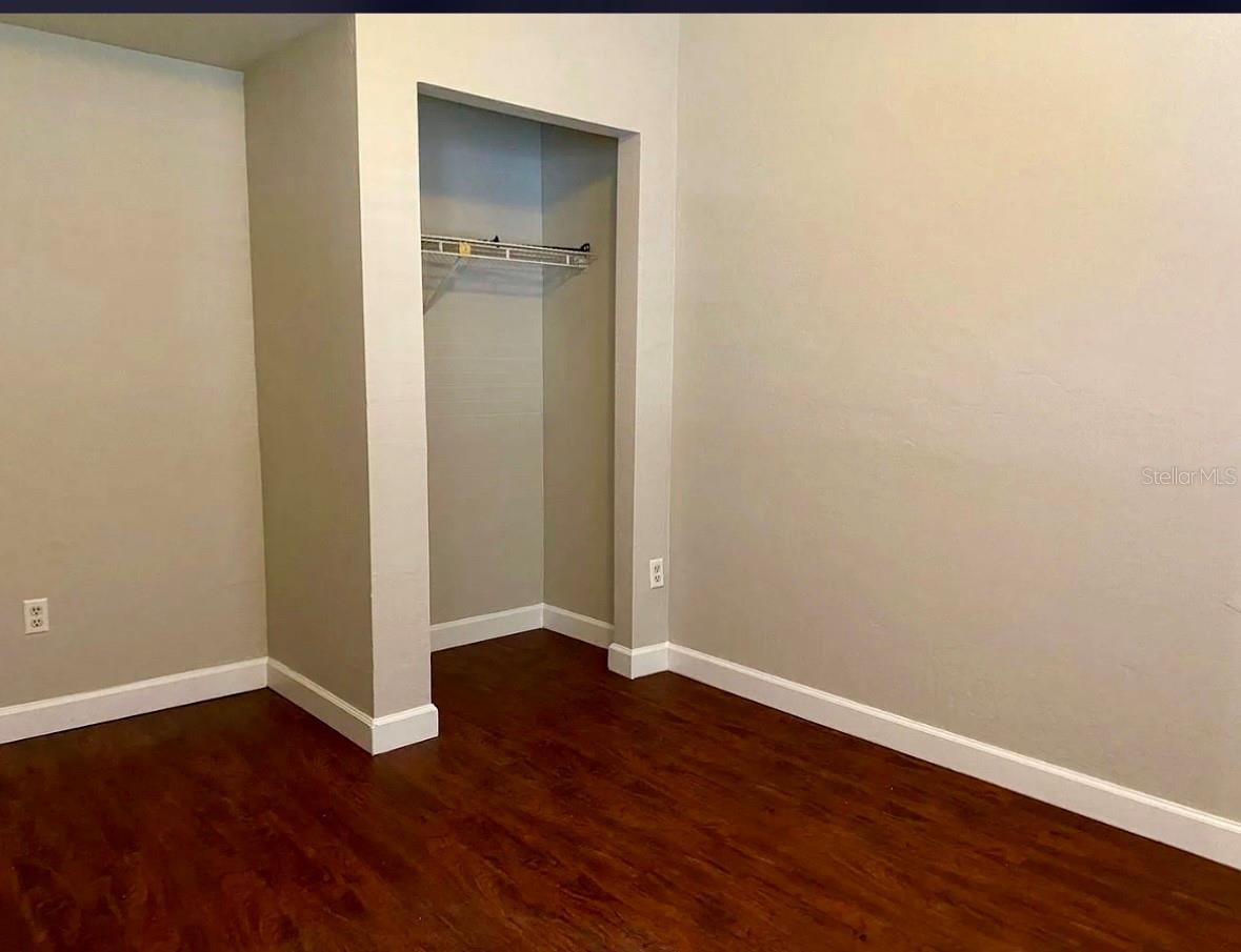 TOWER OAKS MANOR - Residential