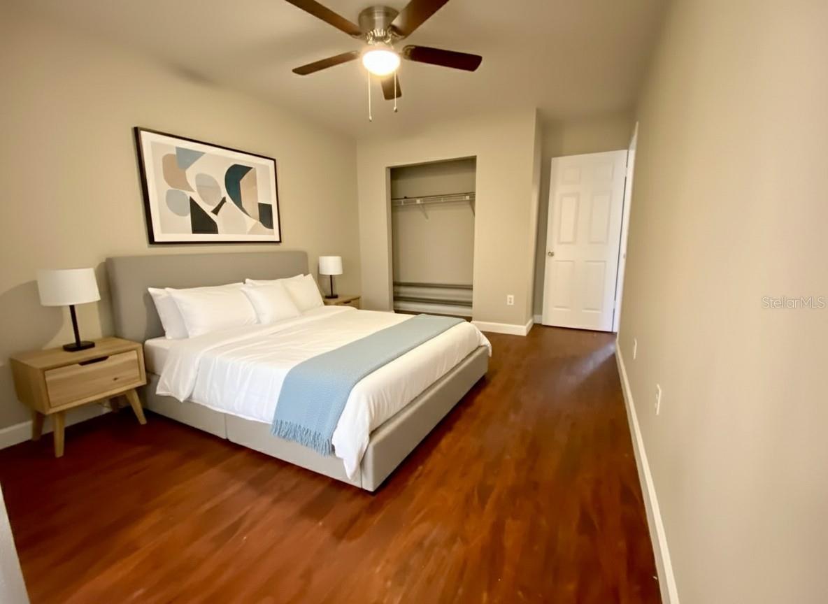 TOWER OAKS MANOR - Residential