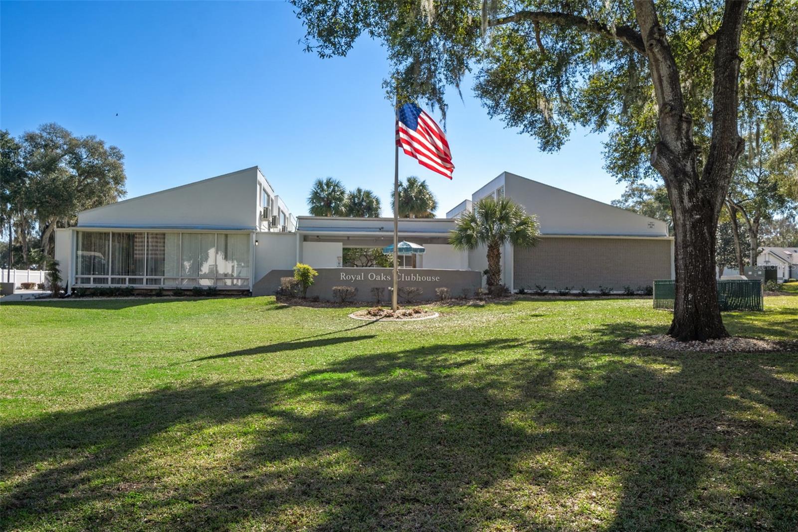 ROYAL OAKS - Residential