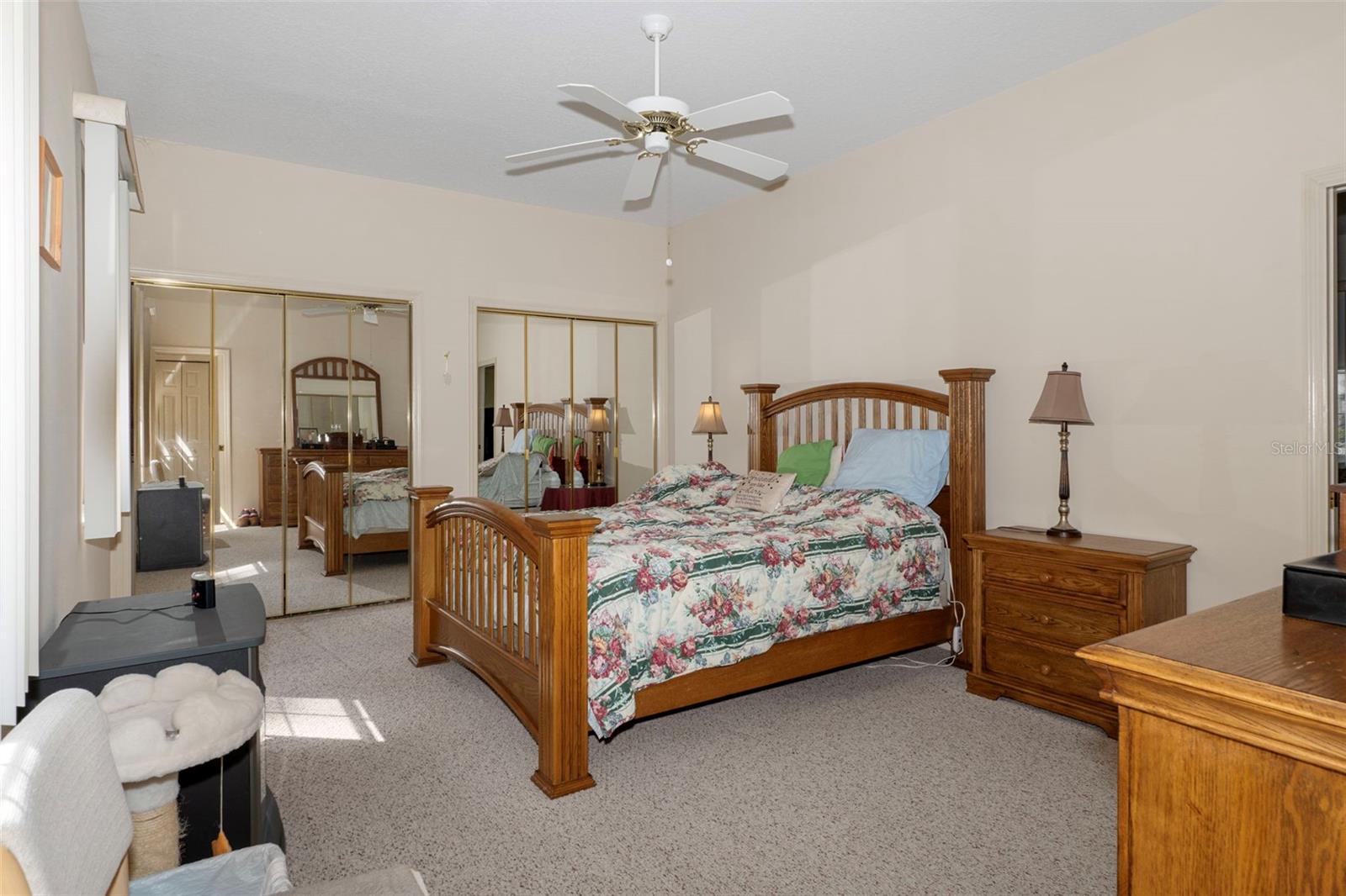 ROYAL OAKS - Residential