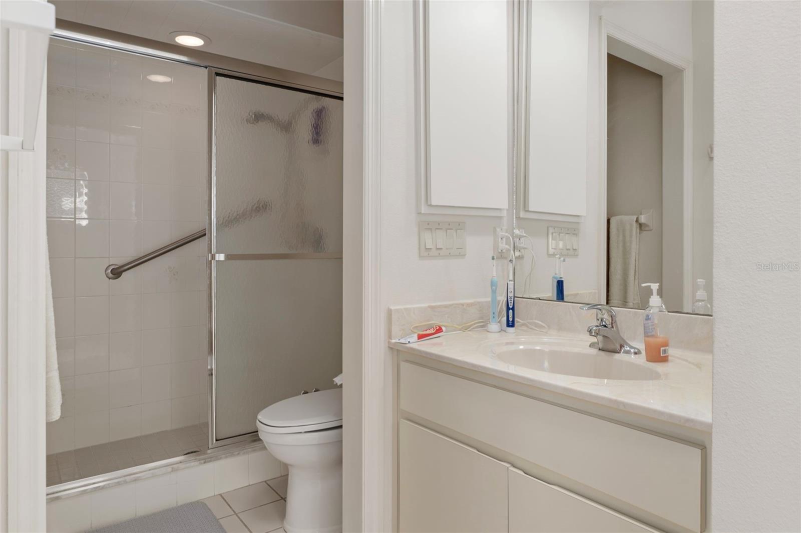 ROYAL OAKS - Residential