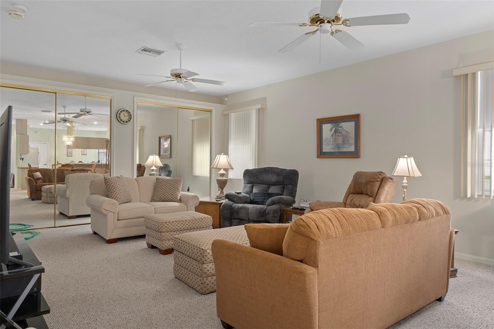 ROYAL OAKS - Residential