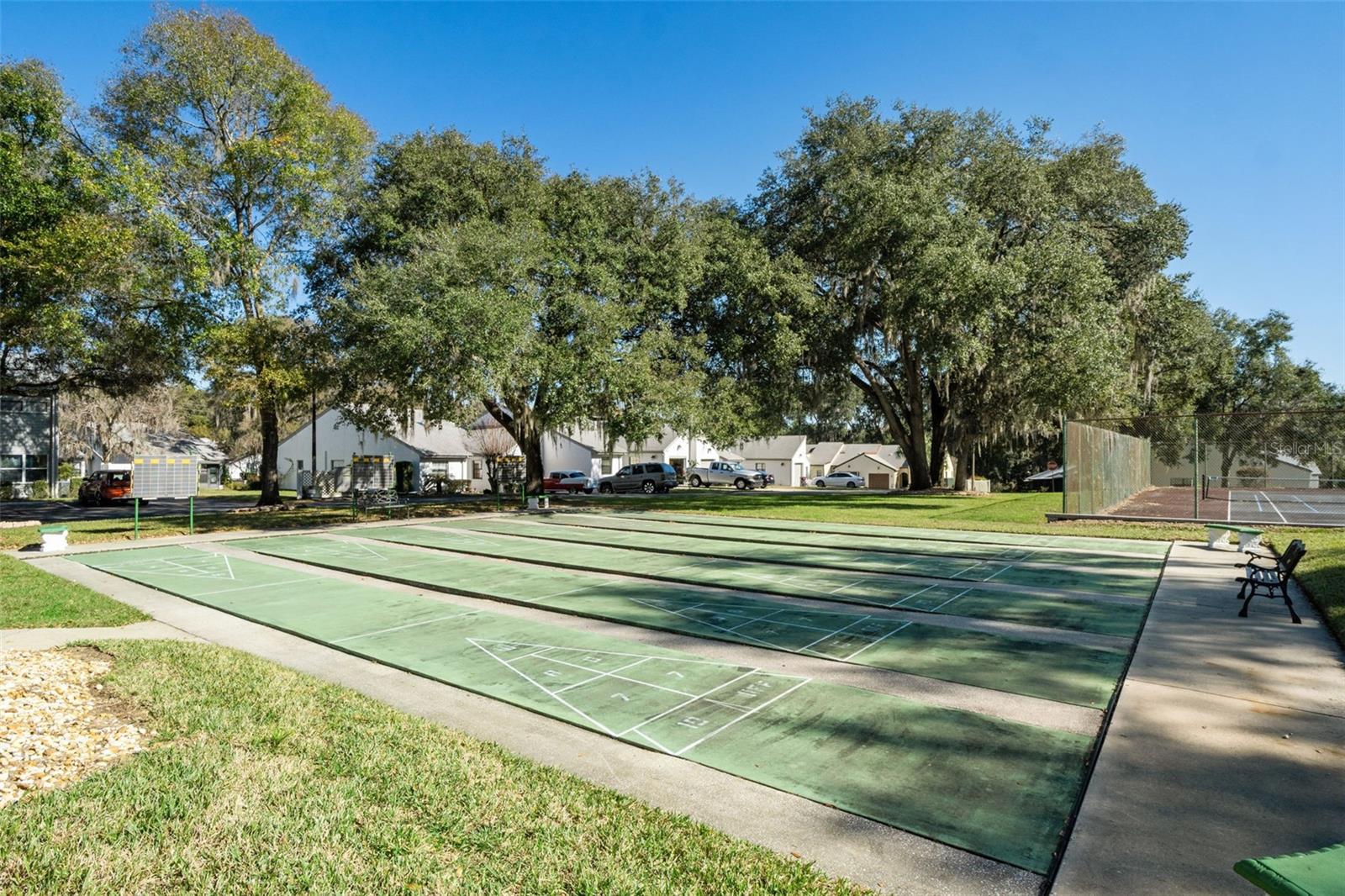 ROYAL OAKS - Residential