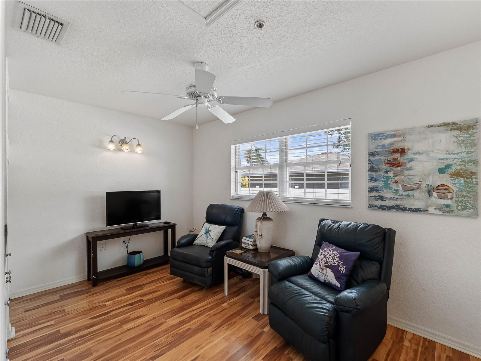 SOUTH VENICE - Residential