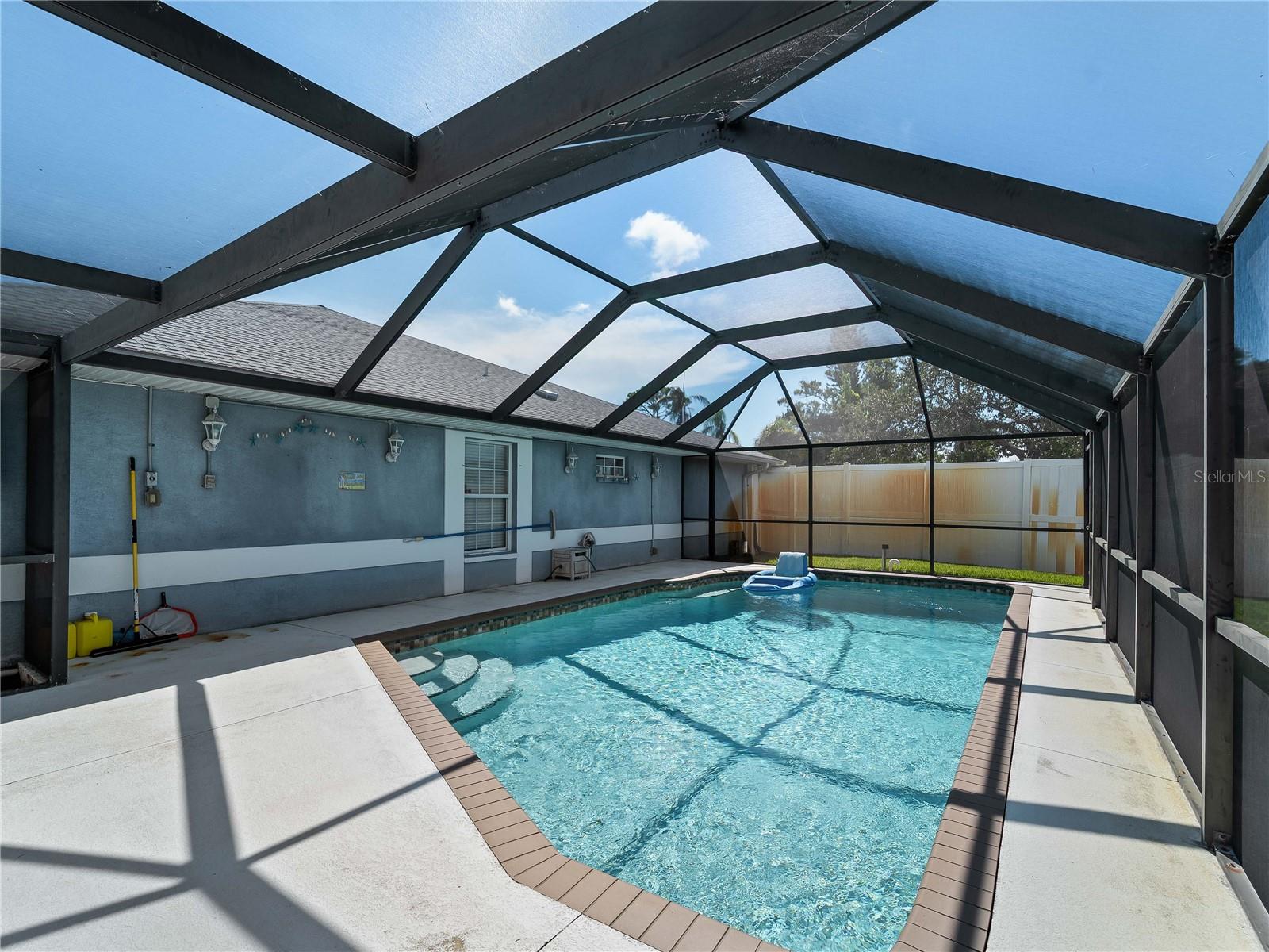 SOUTH VENICE - Residential