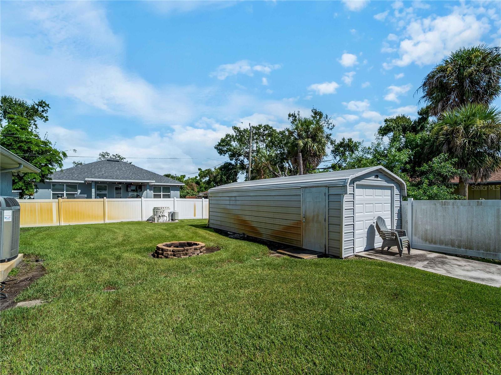 SOUTH VENICE - Residential