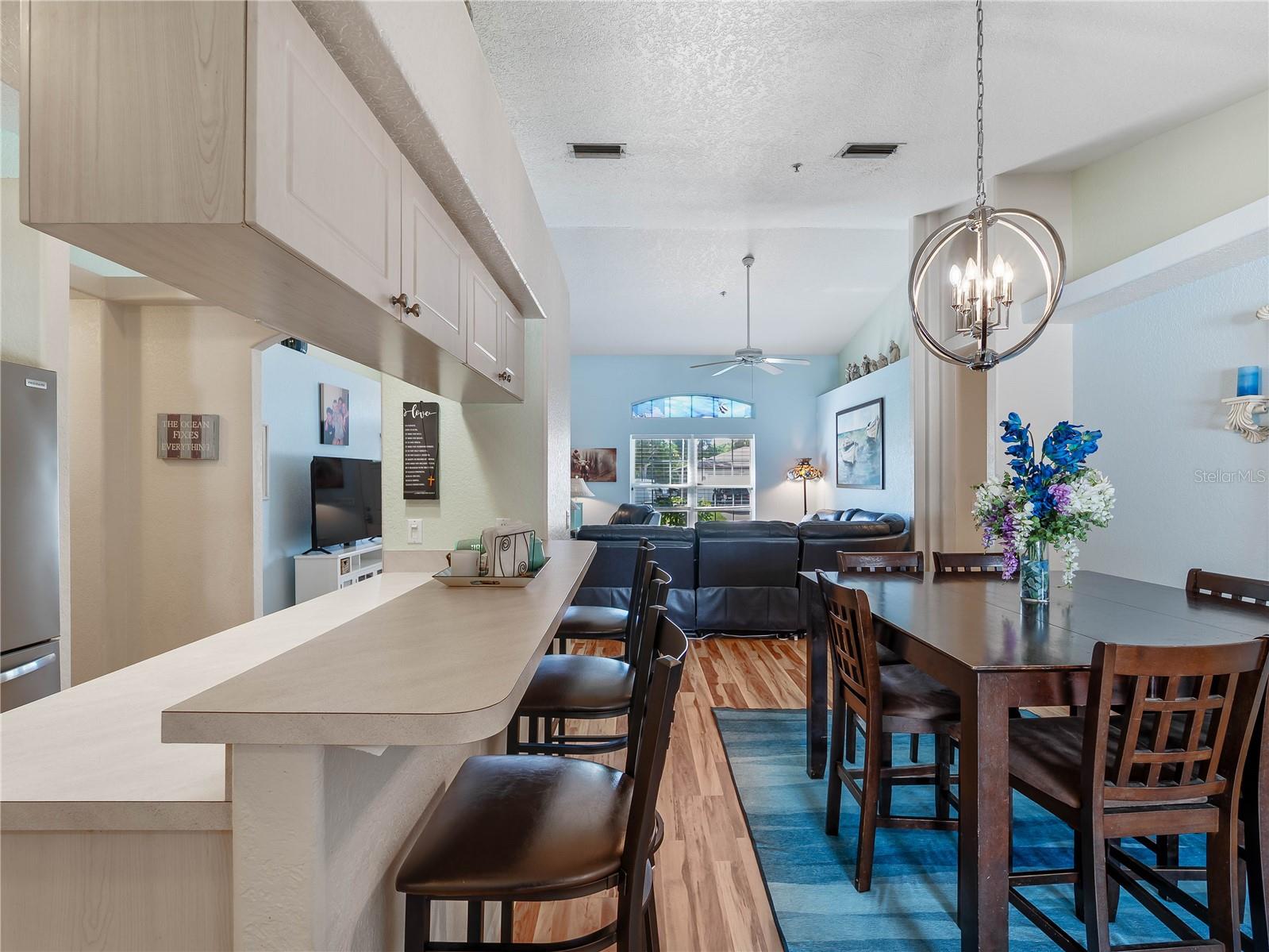 SOUTH VENICE - Residential