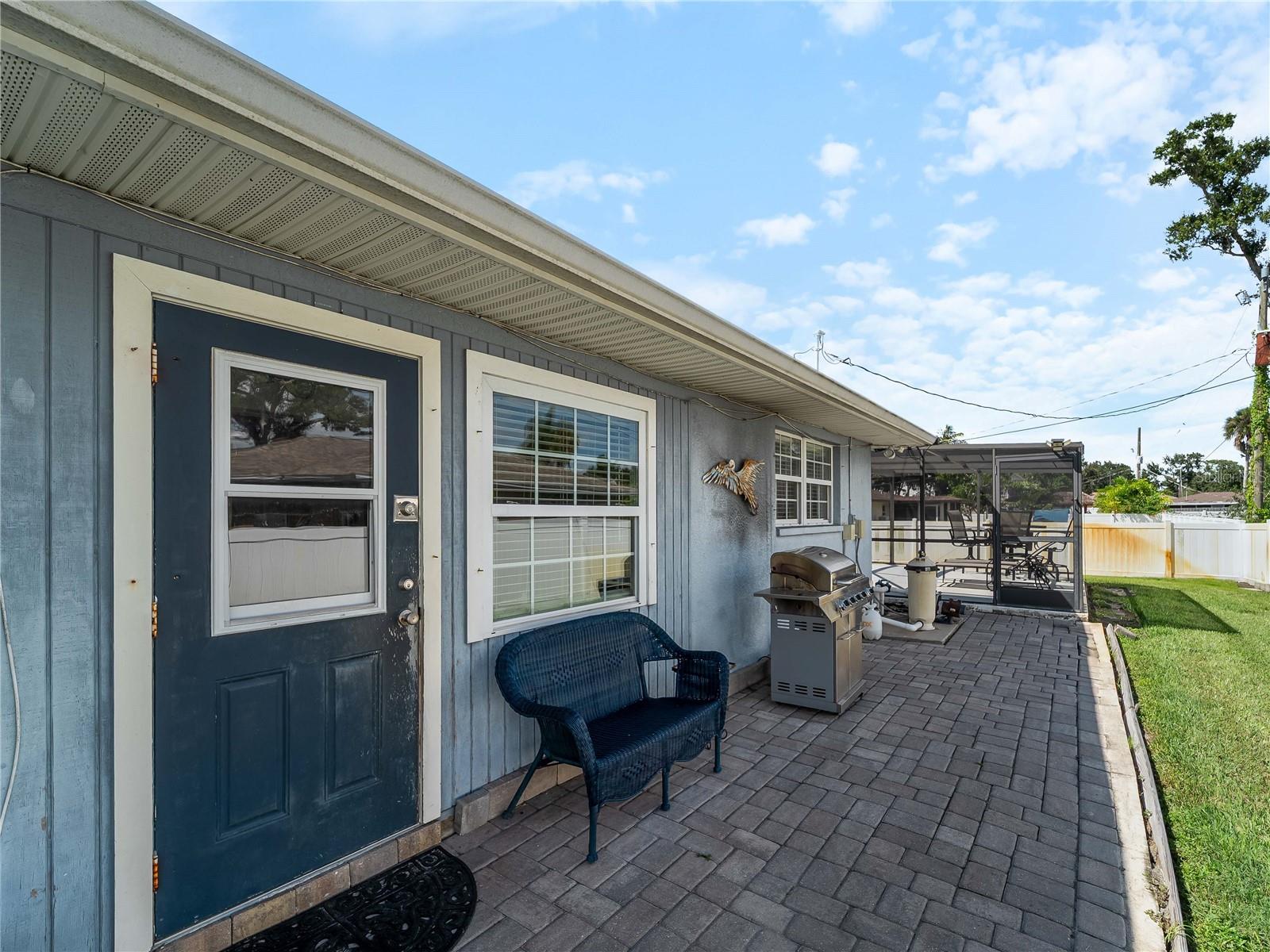 SOUTH VENICE - Residential