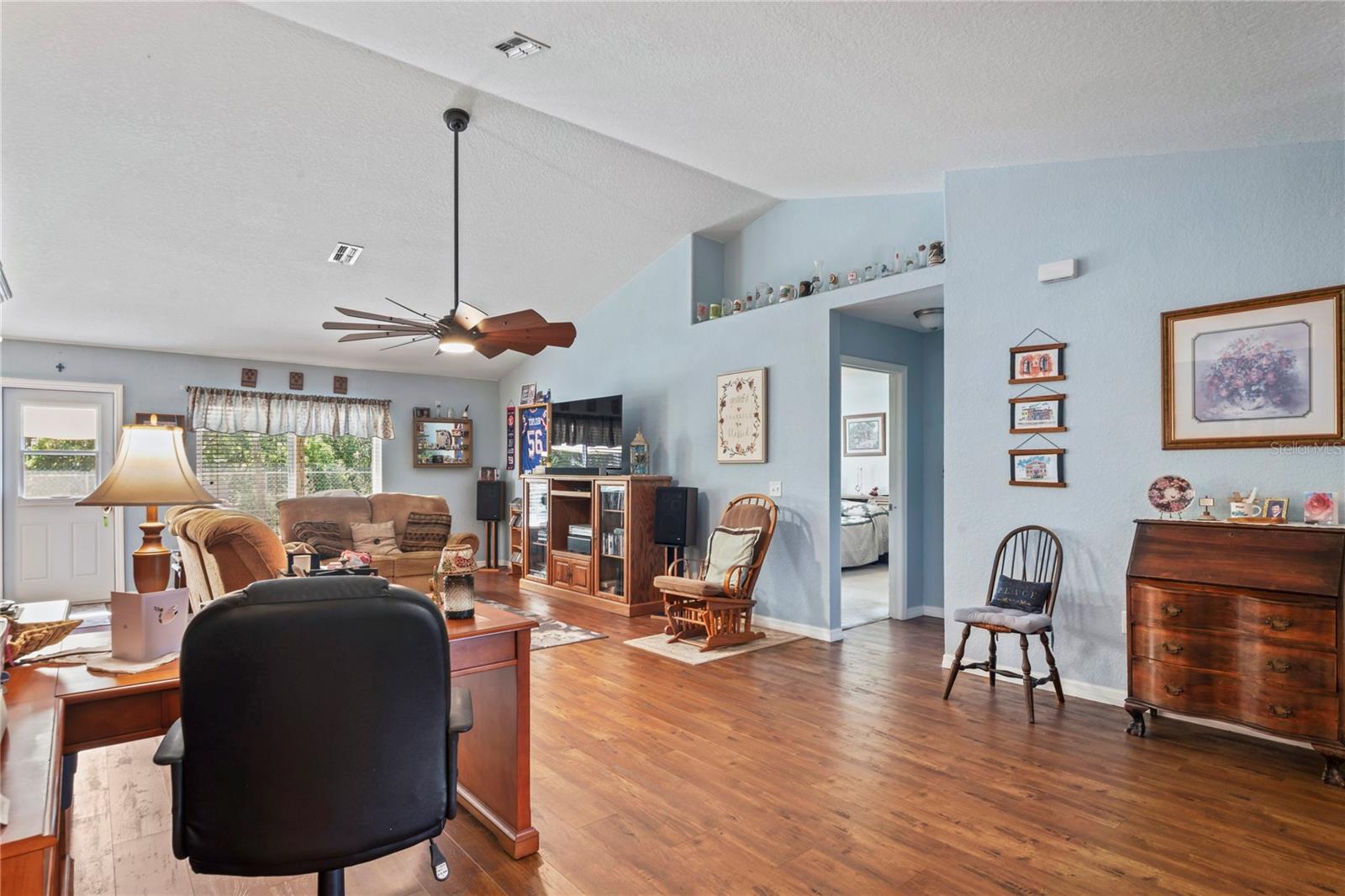 SPRING HILL - Residential