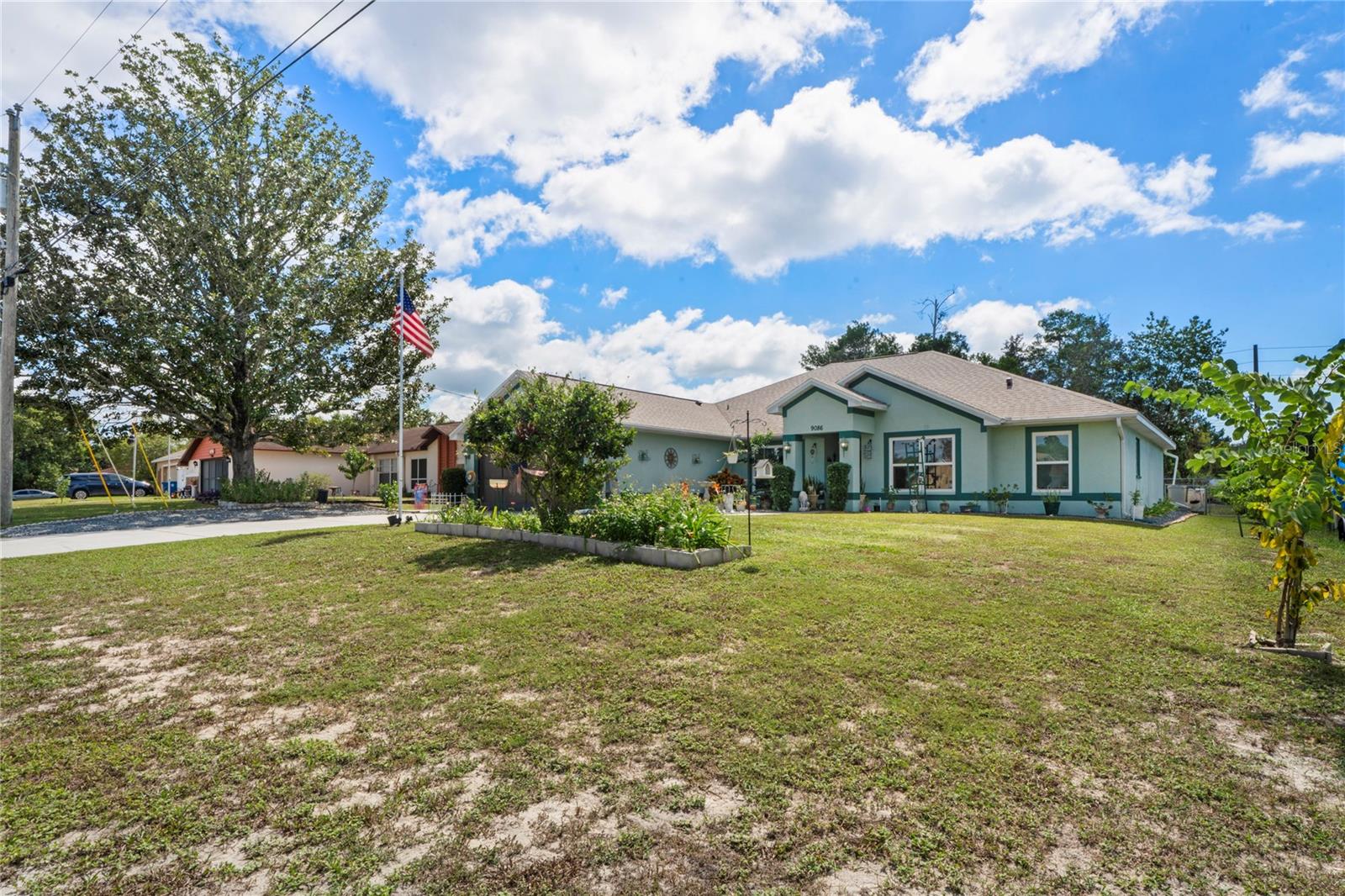 SPRING HILL - Residential
