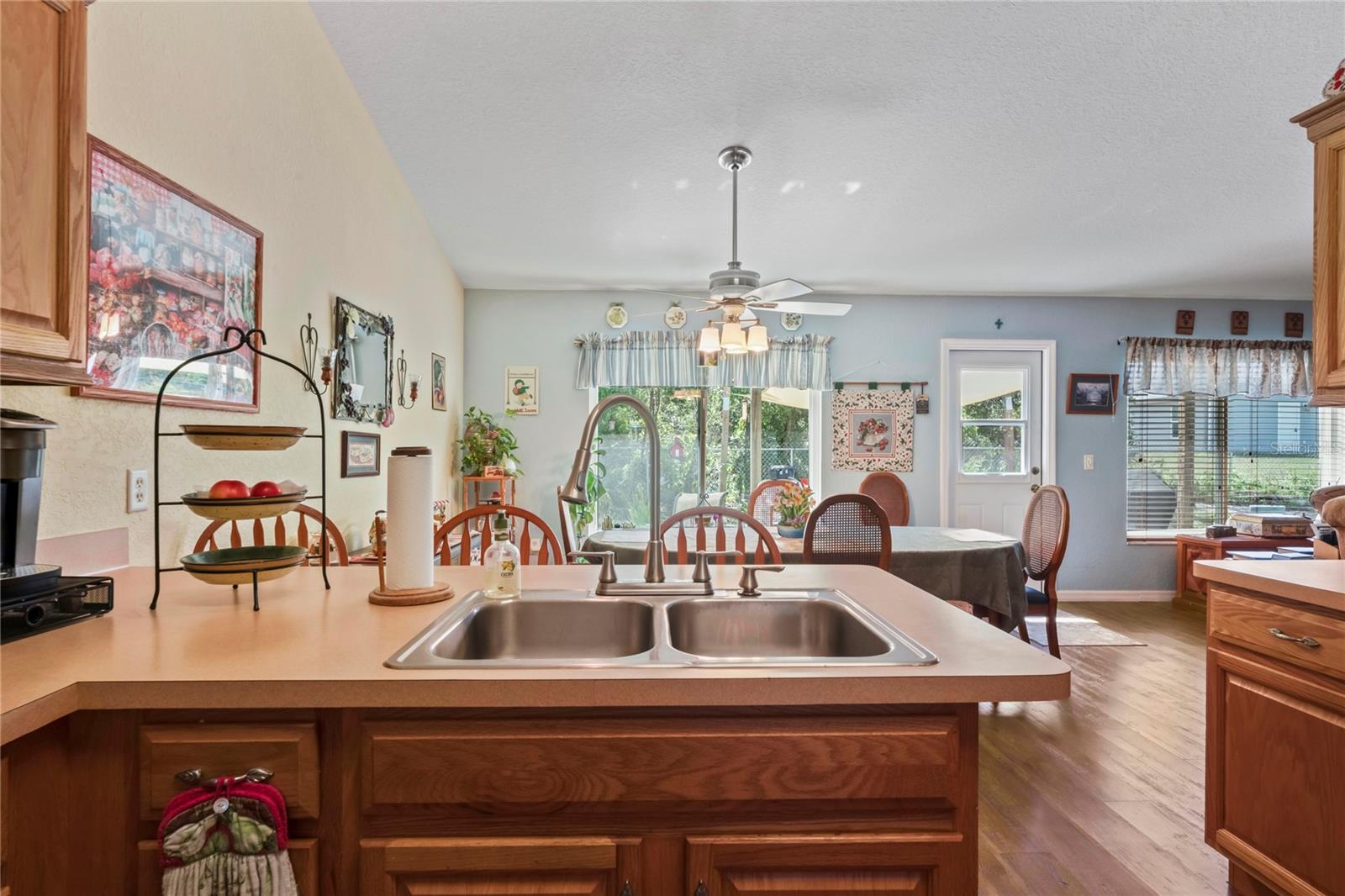 SPRING HILL - Residential