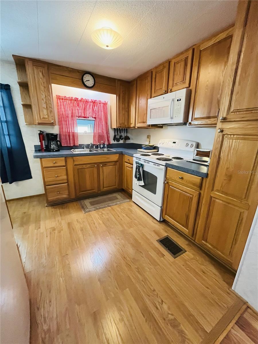 TRAILER ESTATES - Residential