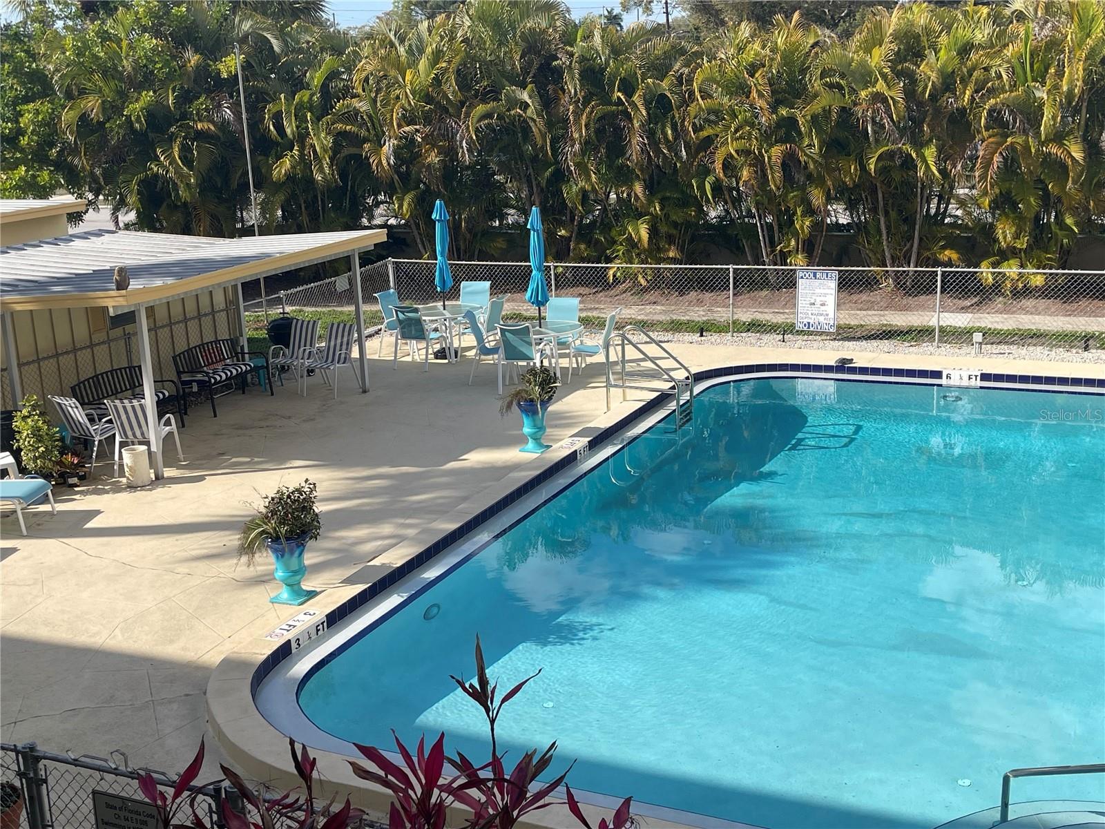 CHALET-ON-THE-LAKE CONDO - Residential