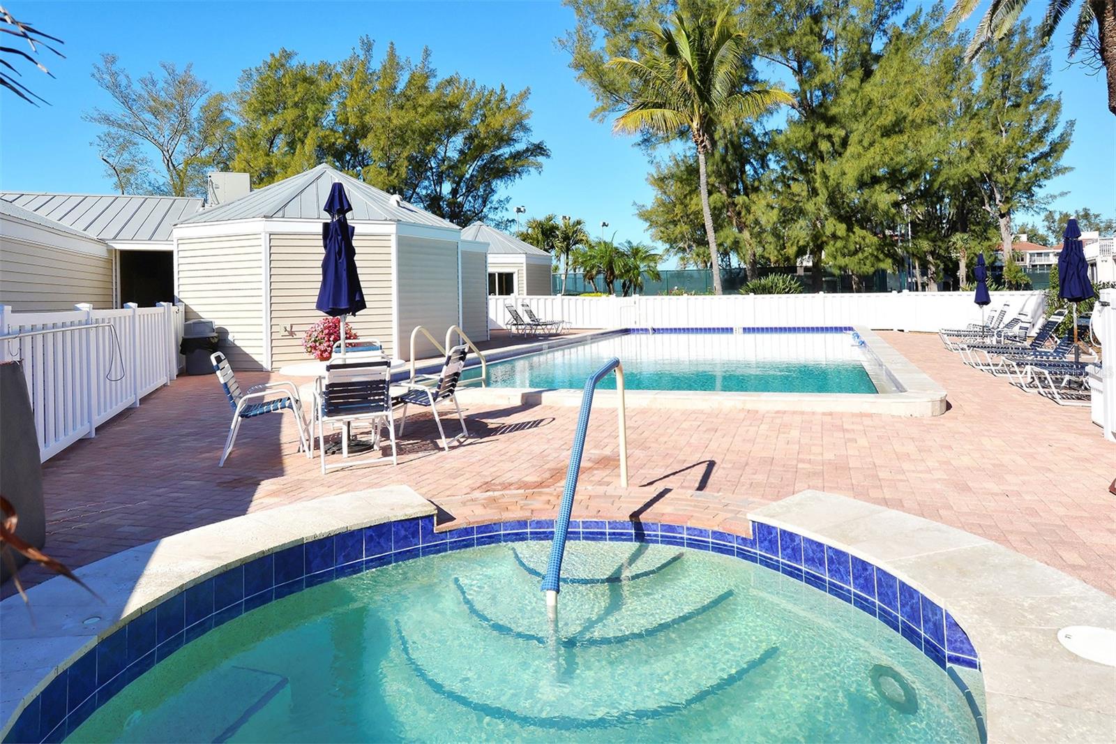 CLUB LONGBOAT BEACH & TENNIS - Residential