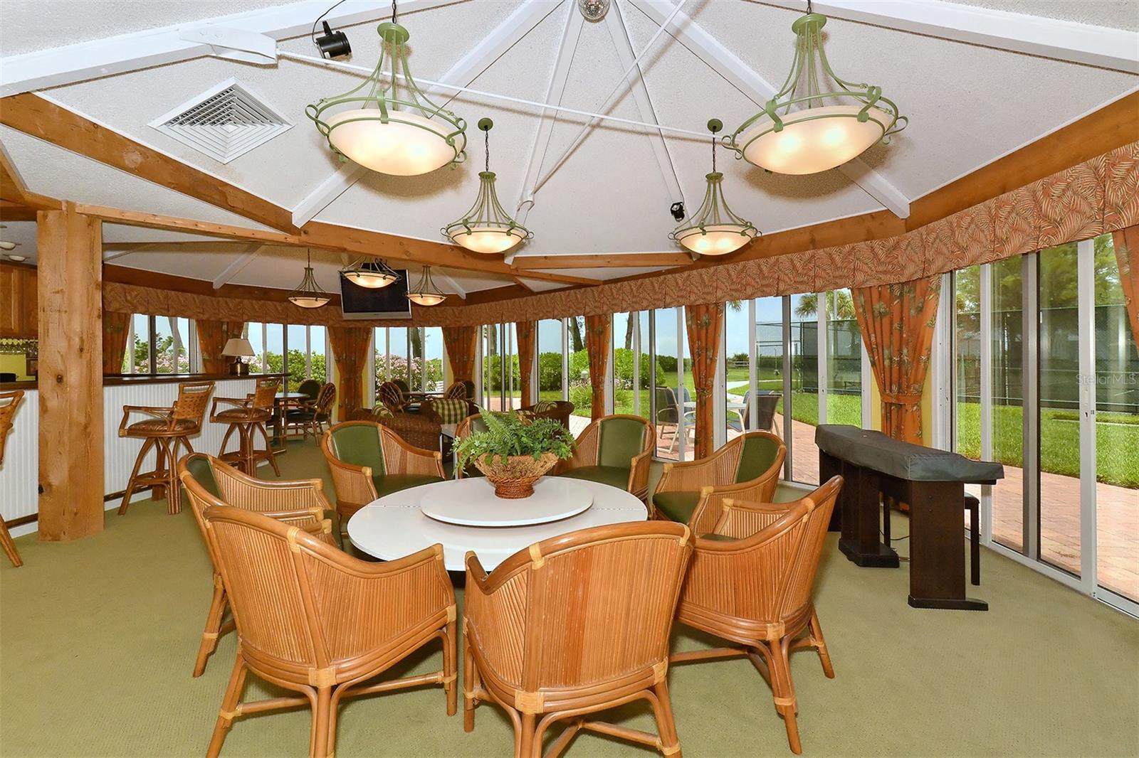 CLUB LONGBOAT BEACH & TENNIS - Residential