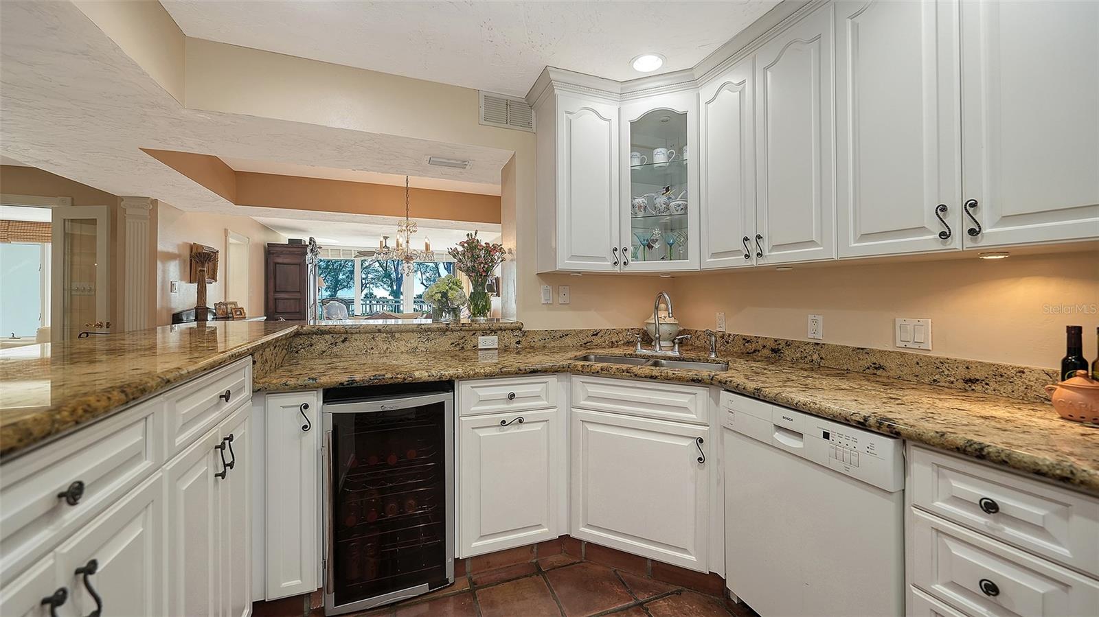 CLUB LONGBOAT BEACH & TENNIS - Residential