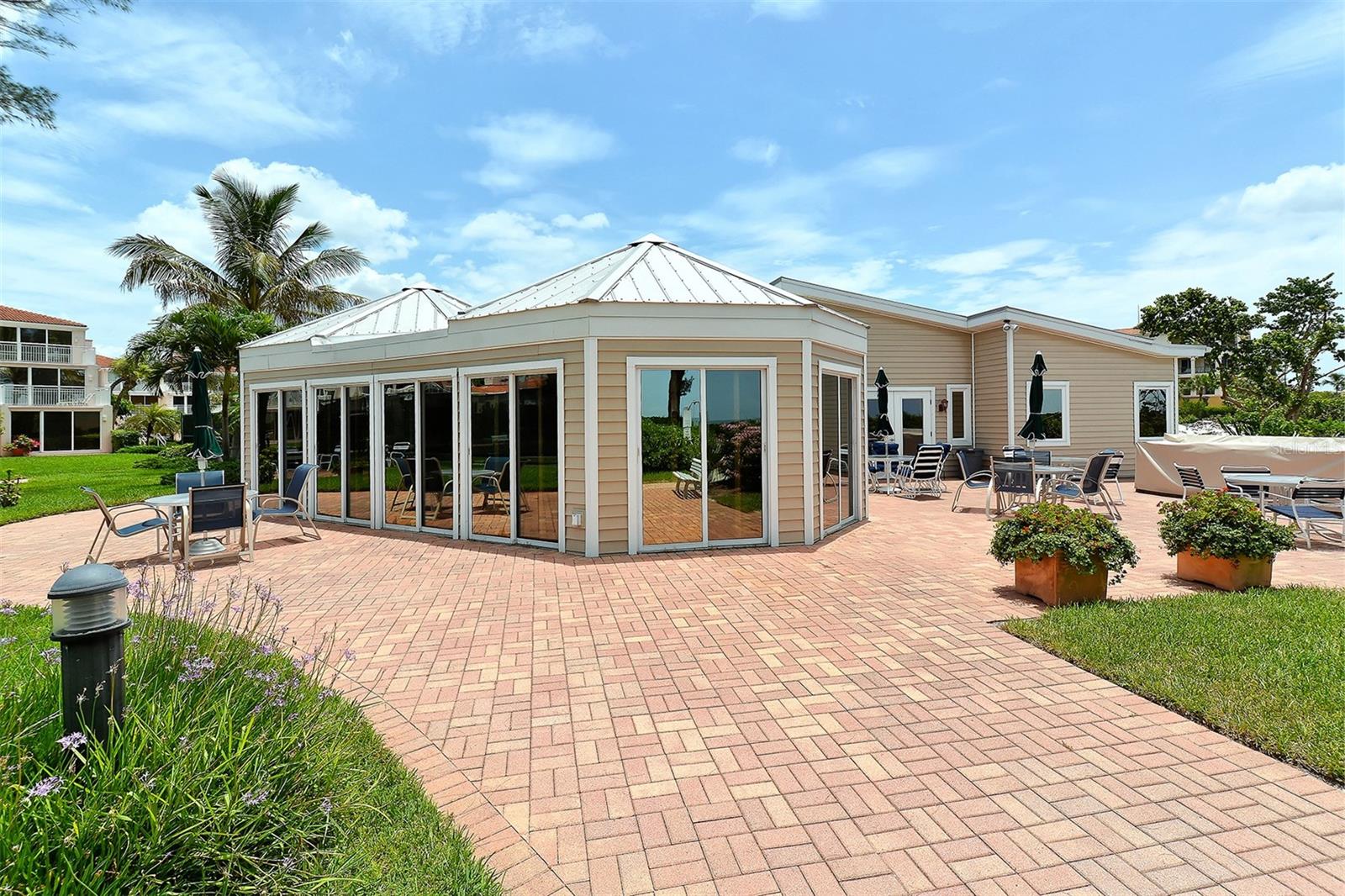 CLUB LONGBOAT BEACH & TENNIS - Residential