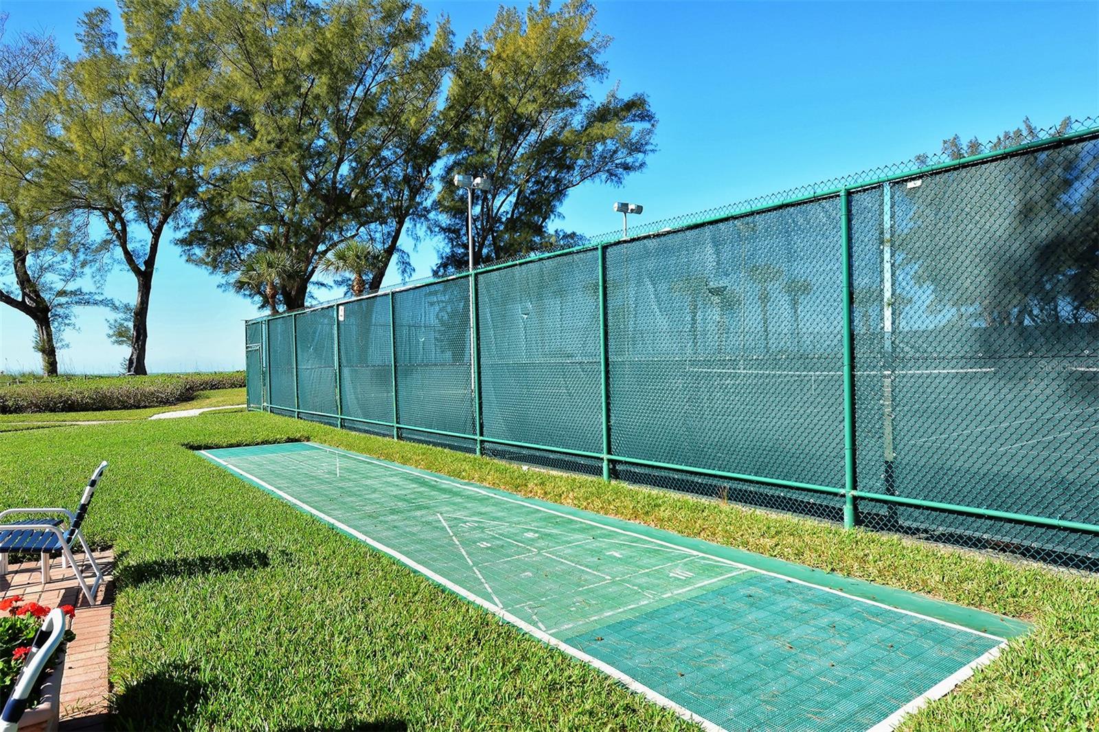 CLUB LONGBOAT BEACH & TENNIS - Residential