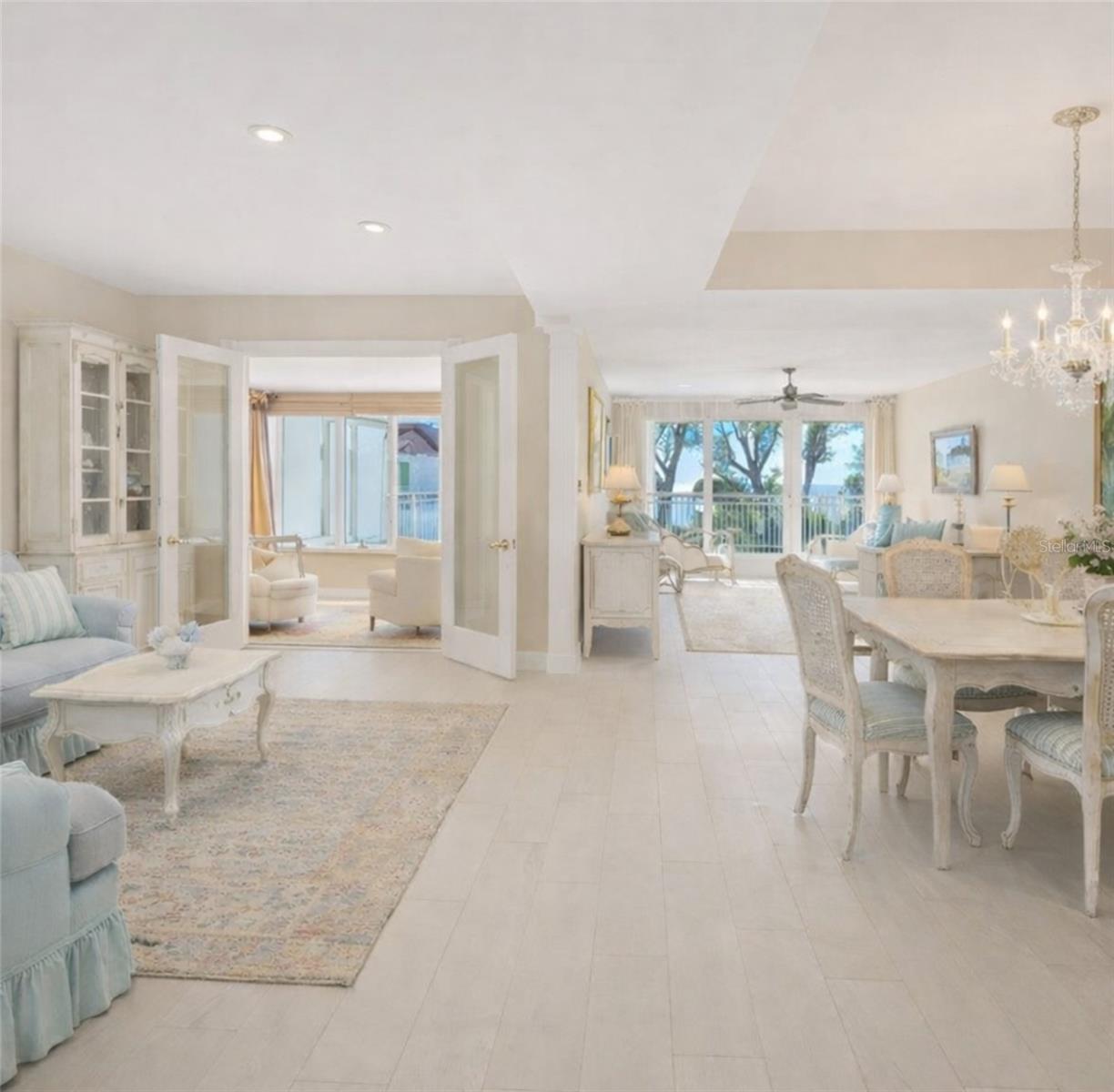 CLUB LONGBOAT BEACH & TENNIS - Residential