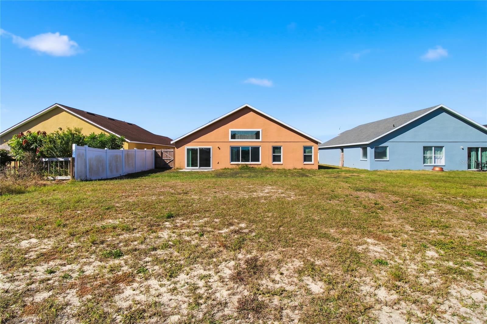 LAKE ROCHELLE ESTATES - Residential Lease