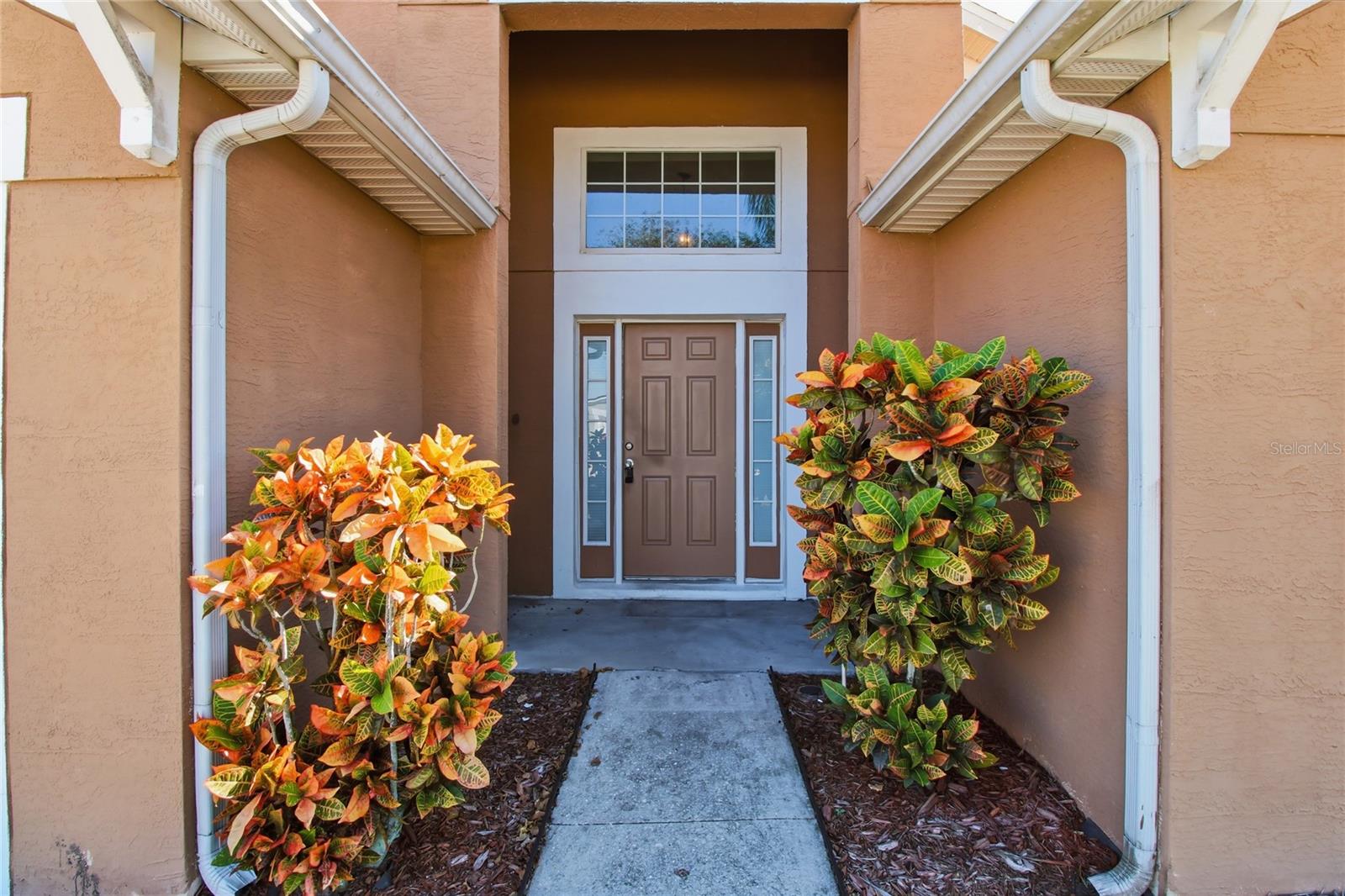 LAKE ROCHELLE ESTATES - Residential Lease