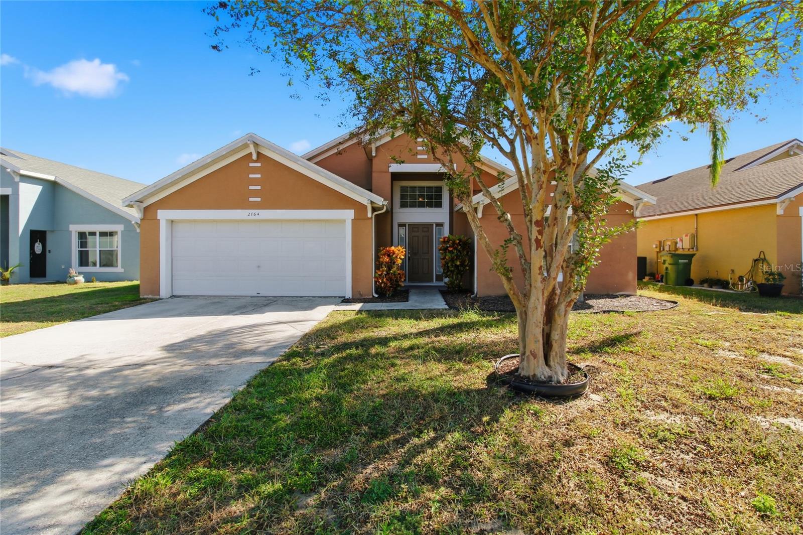 LAKE ROCHELLE ESTATES - Residential Lease