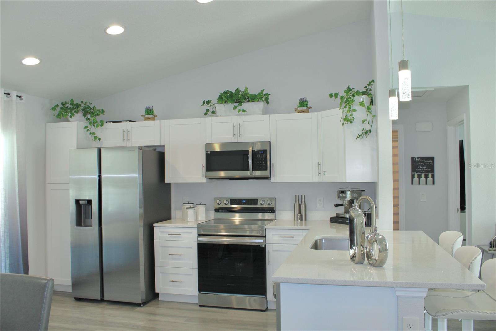 ROLLING RANCH ESTATE - Residential