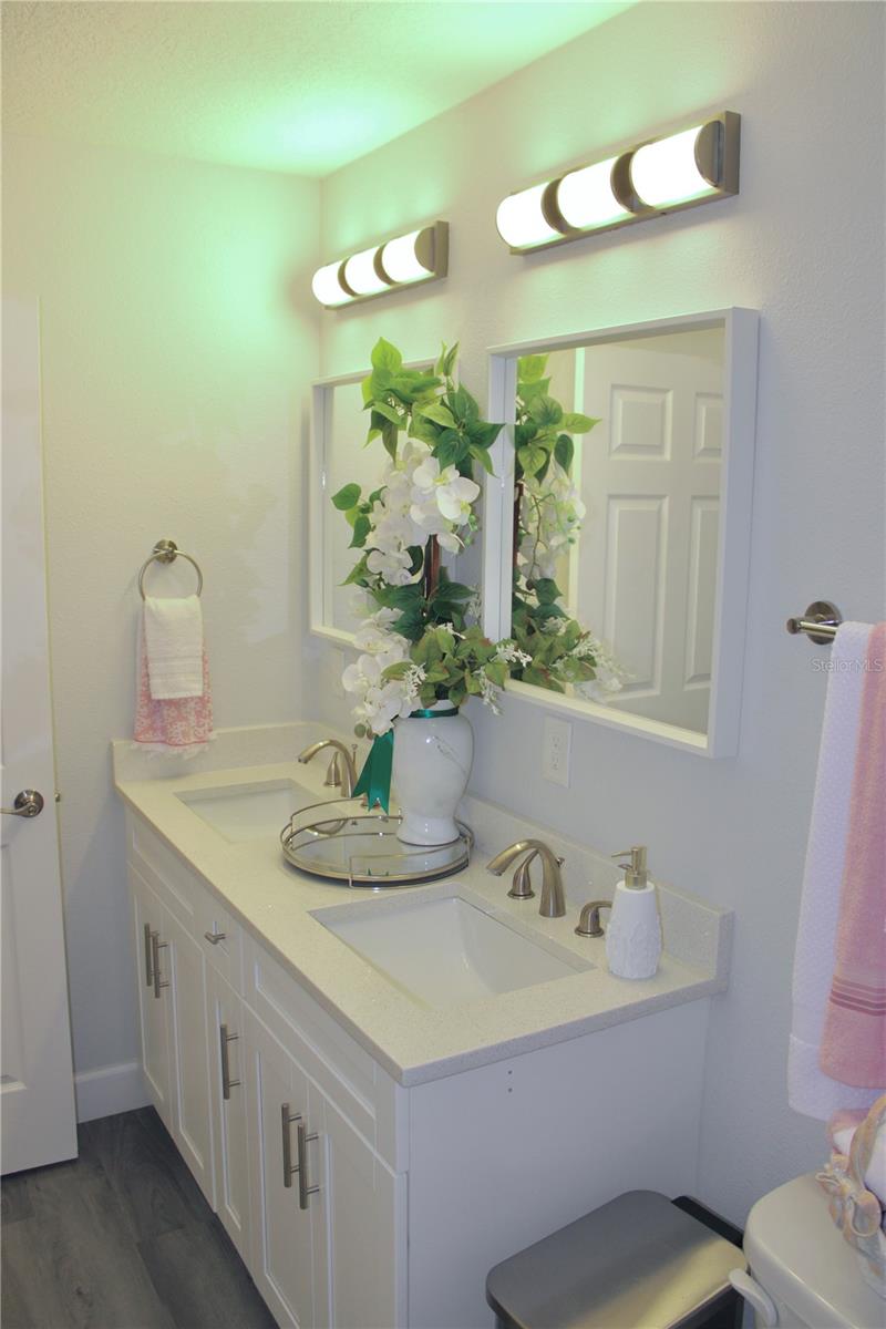 ROLLING RANCH ESTATE - Residential