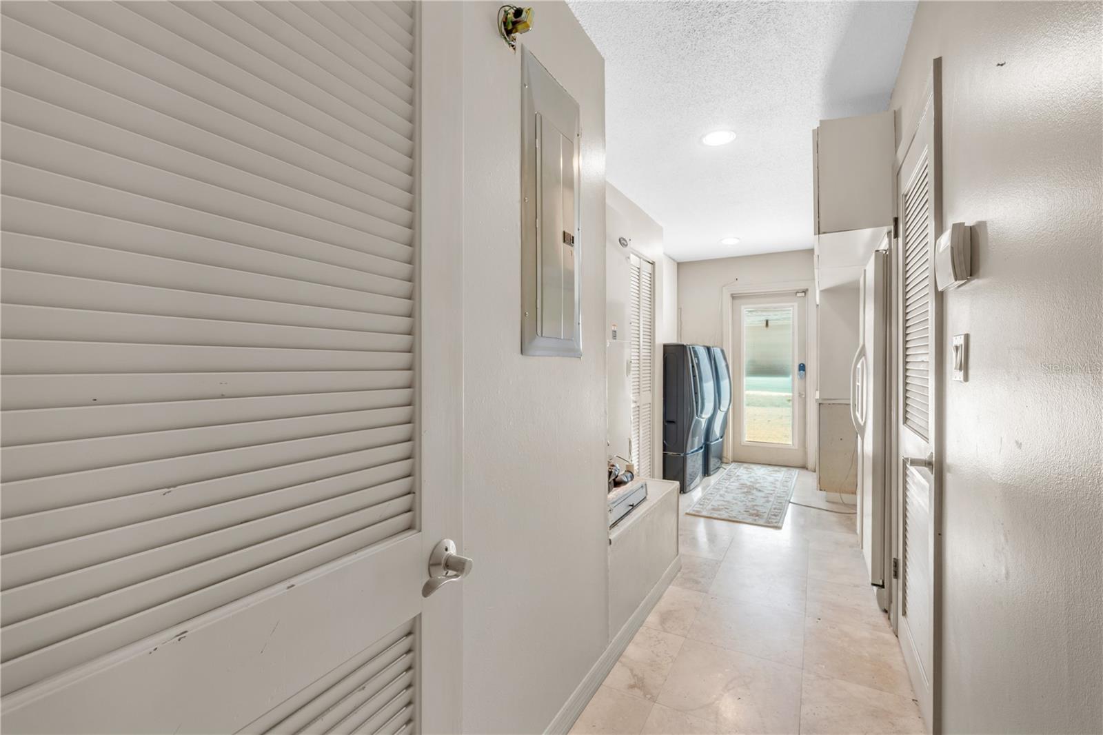 OAKLEIGH 3RD ADD - Residential