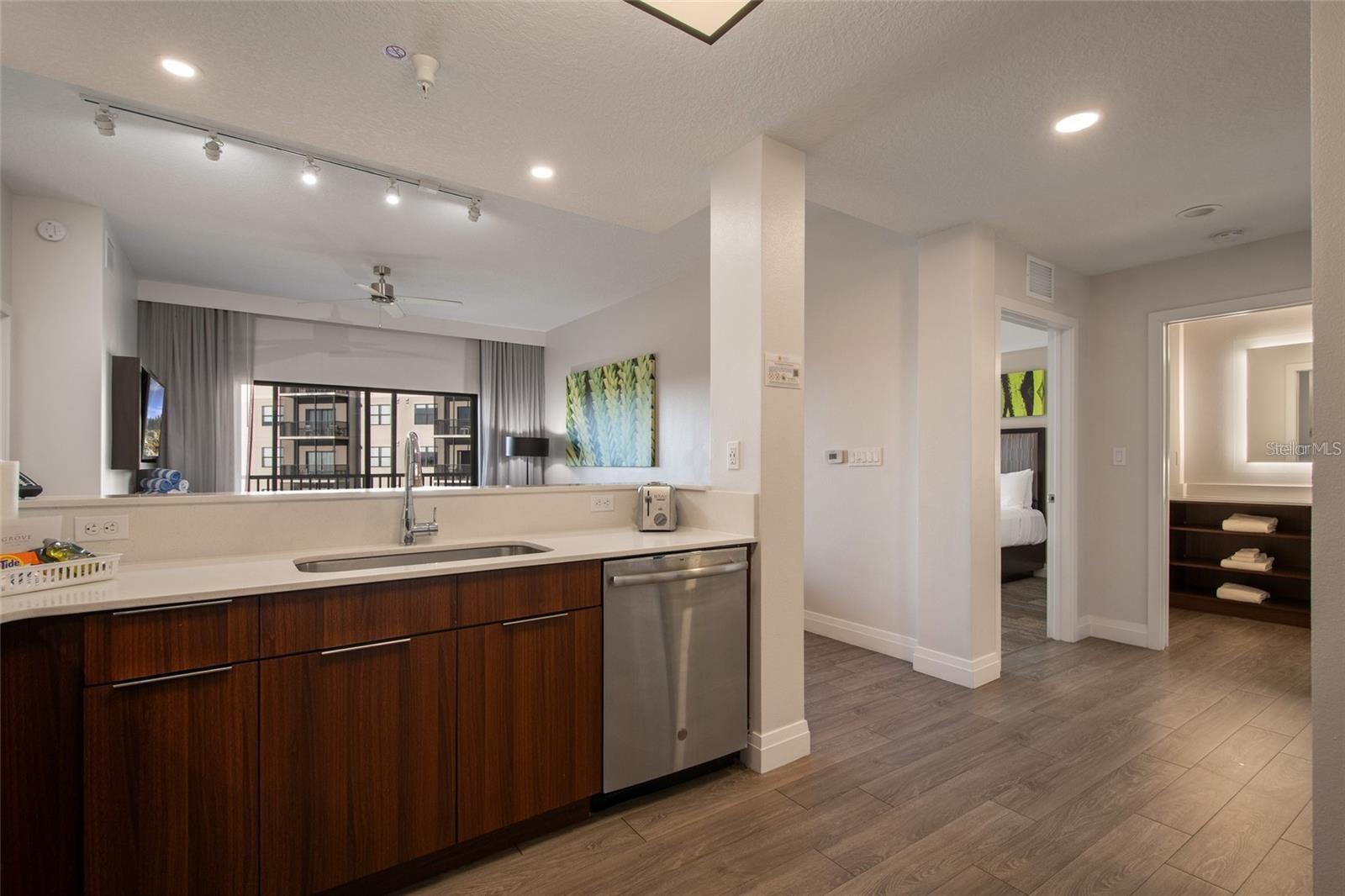 GROVE RESIDENCE & SPA HOTEL CONDO II - Residential