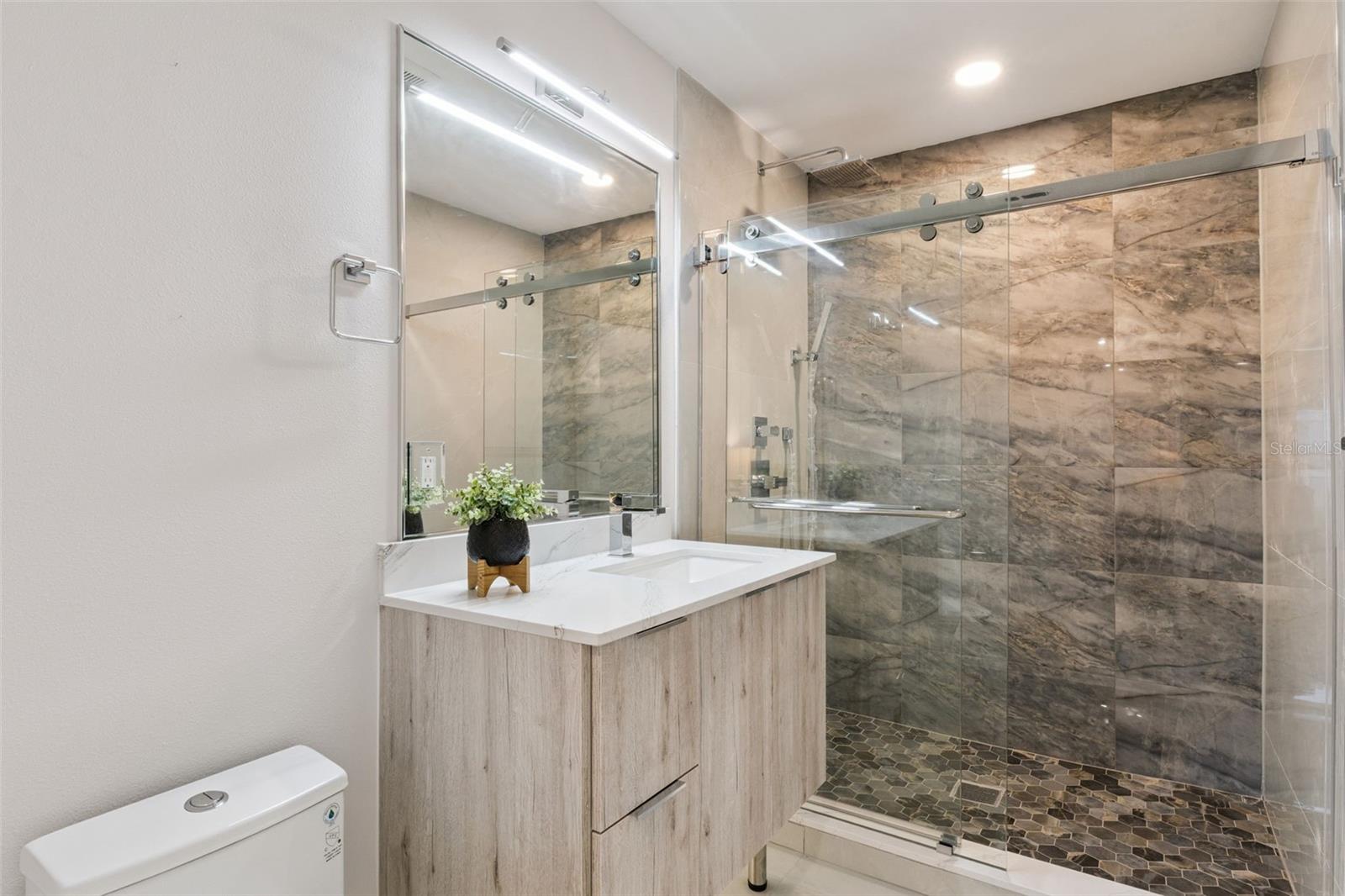 KENILWORTH SHORES SEC 07 - Residential