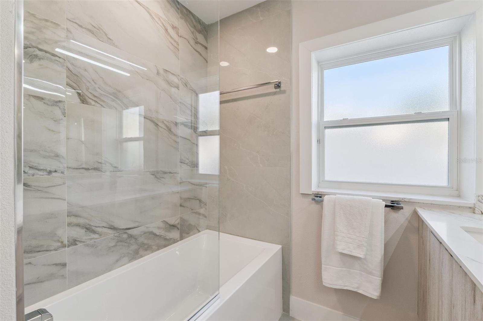 KENILWORTH SHORES SEC 07 - Residential