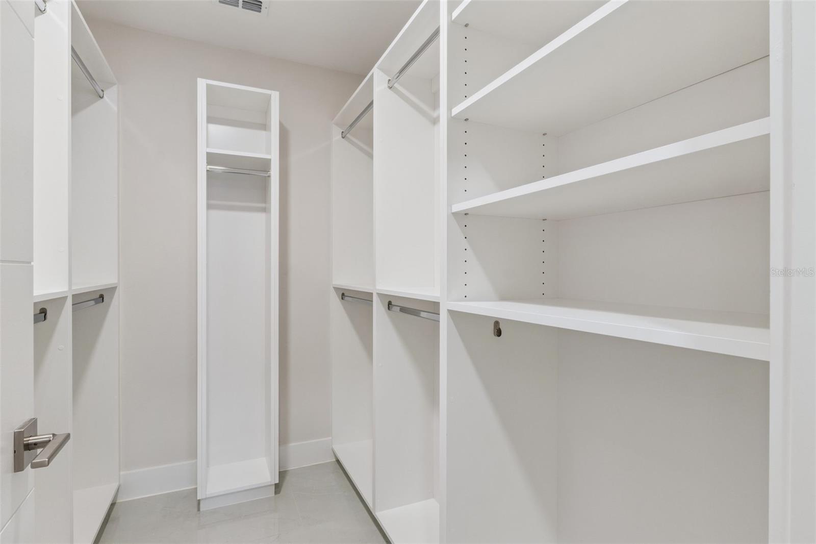 KENILWORTH SHORES SEC 07 - Residential