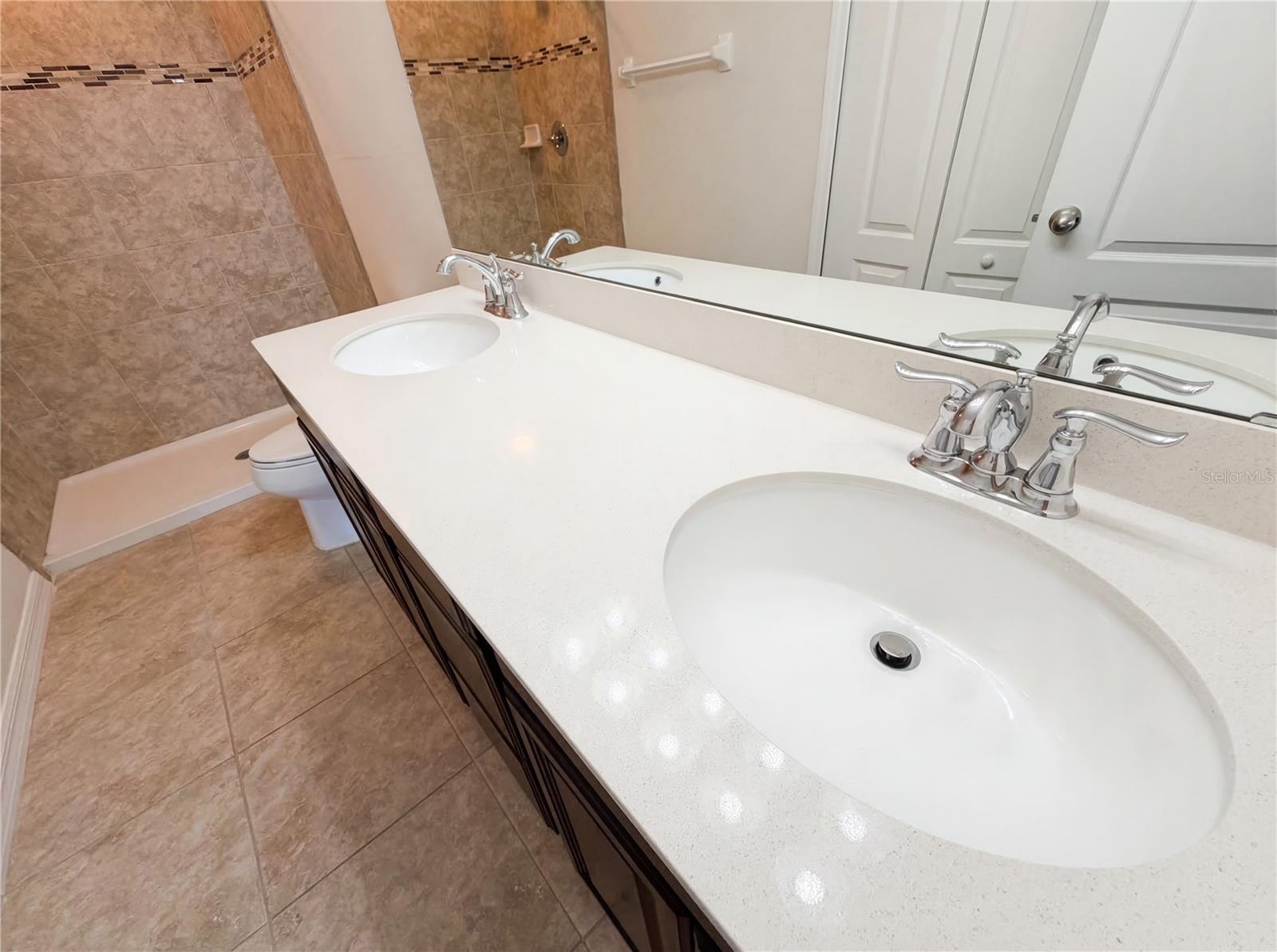 LUCAYA LAKE CLUB TWNHMS PHA - Residential