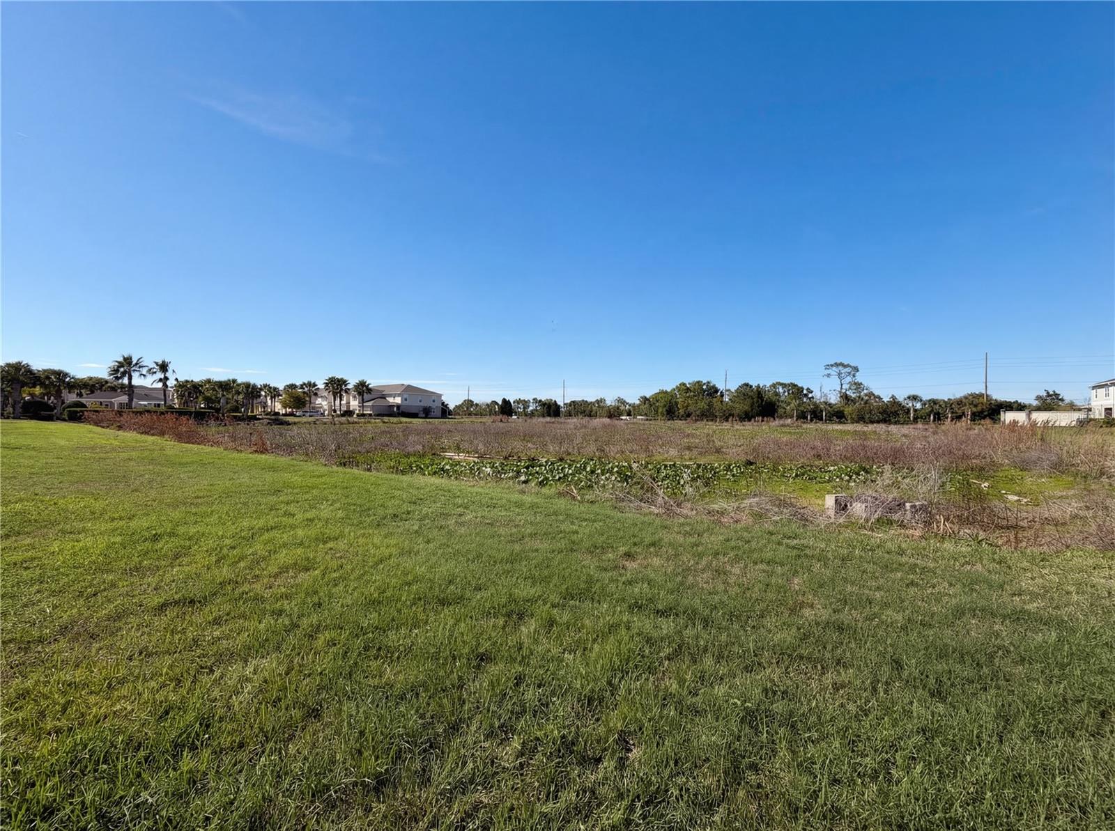 LUCAYA LAKE CLUB TWNHMS PHA - Residential