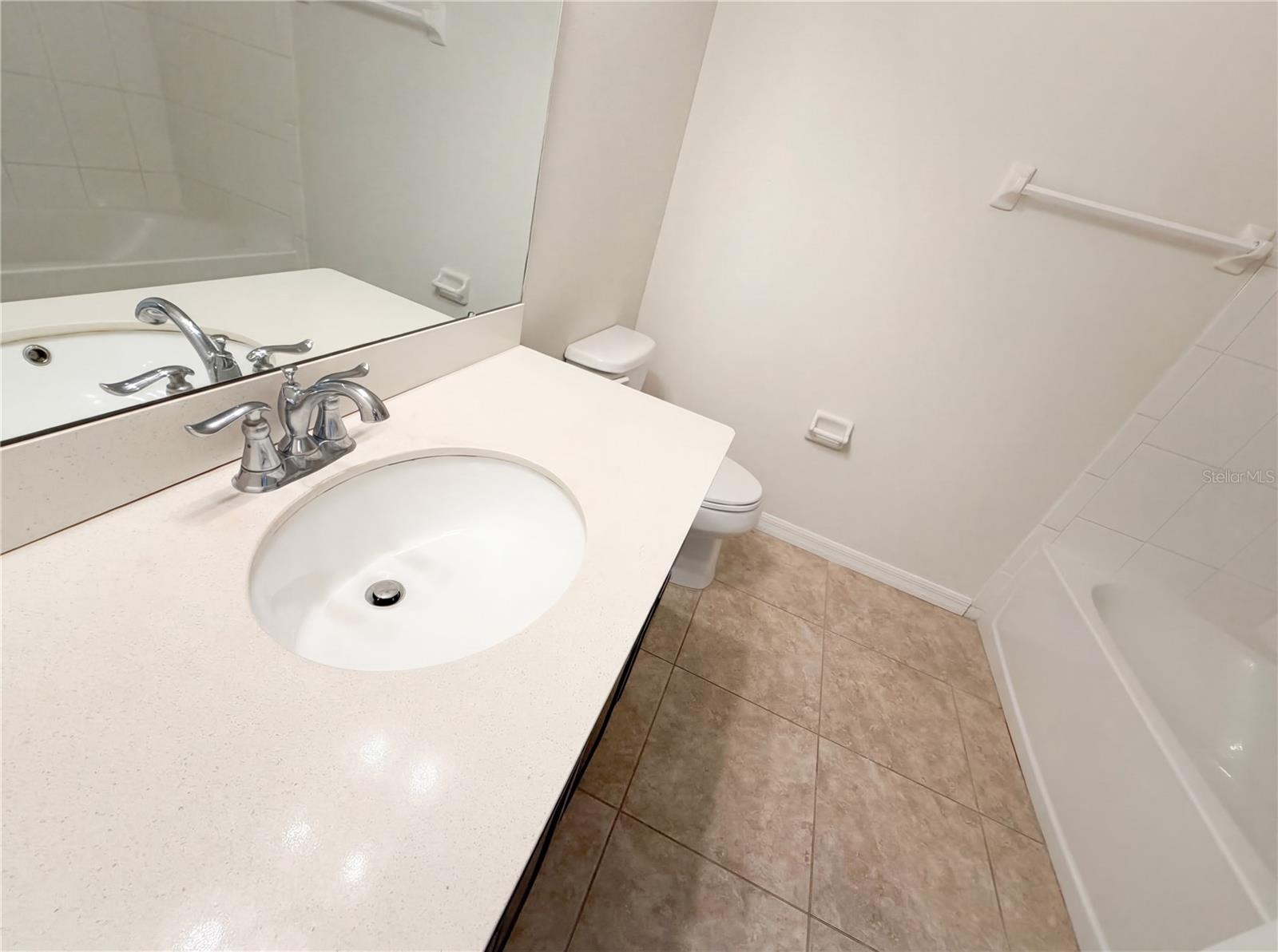 LUCAYA LAKE CLUB TWNHMS PHA - Residential