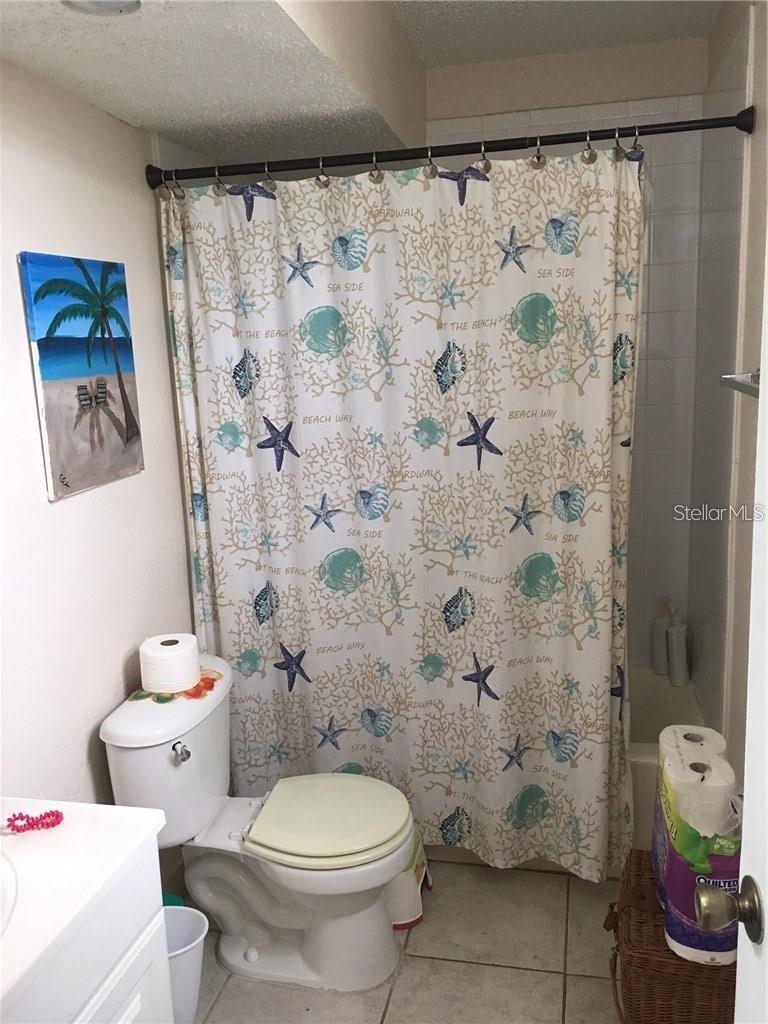 SARASOTA PALMS - Residential Lease