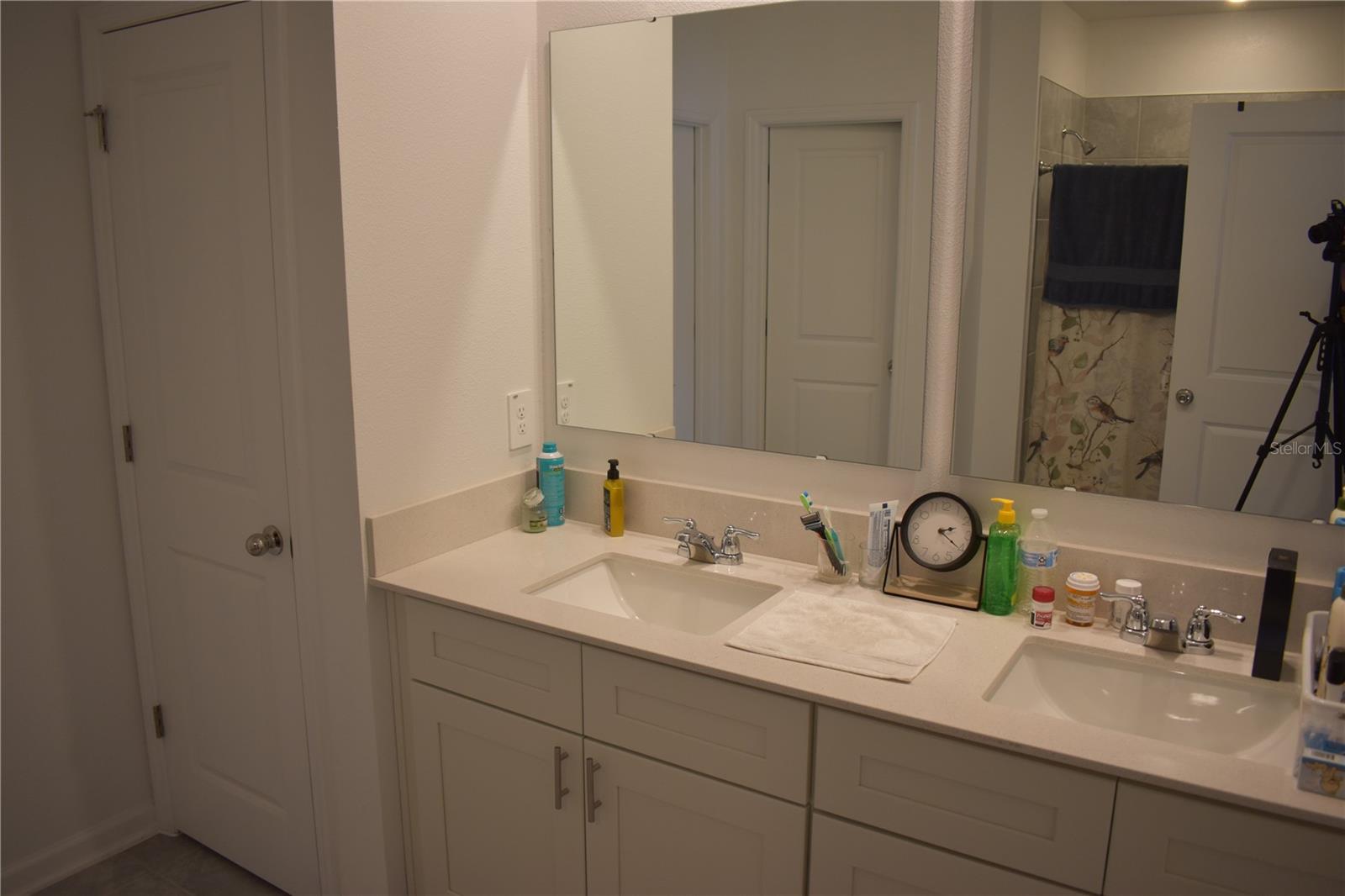 RANCHES/LK MCLEOD II - Residential Lease