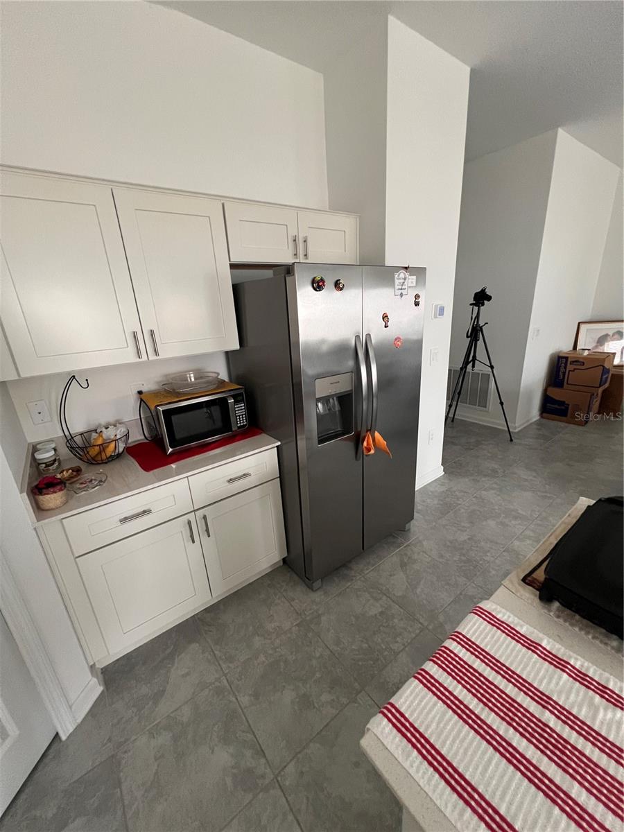 RANCHES/LK MCLEOD II - Residential Lease