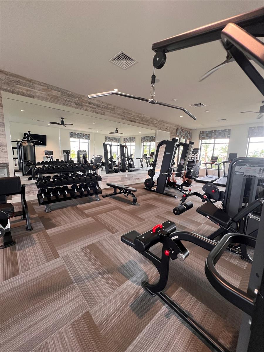 RANCHES/LK MCLEOD II - Residential Lease