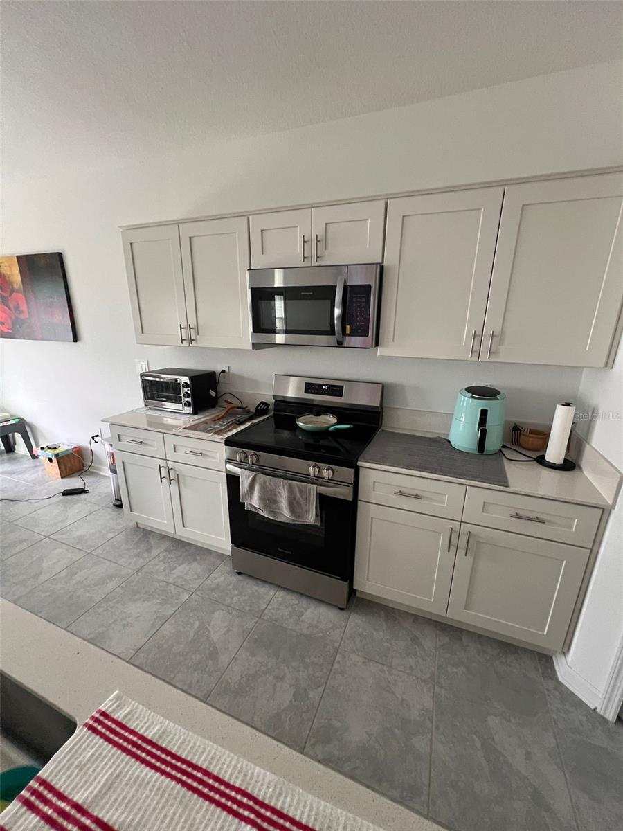 RANCHES/LK MCLEOD II - Residential Lease