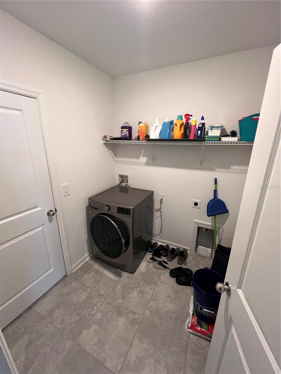 RANCHES/LK MCLEOD II - Residential Lease