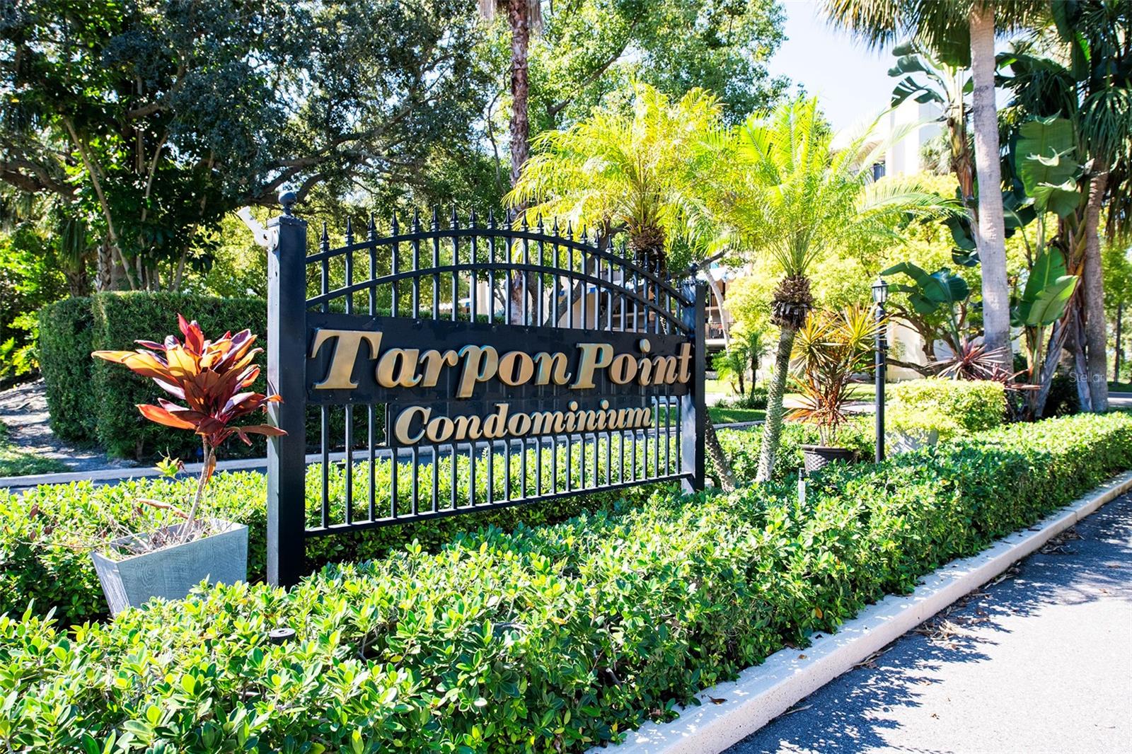 TARPON POINT CONDO - Residential