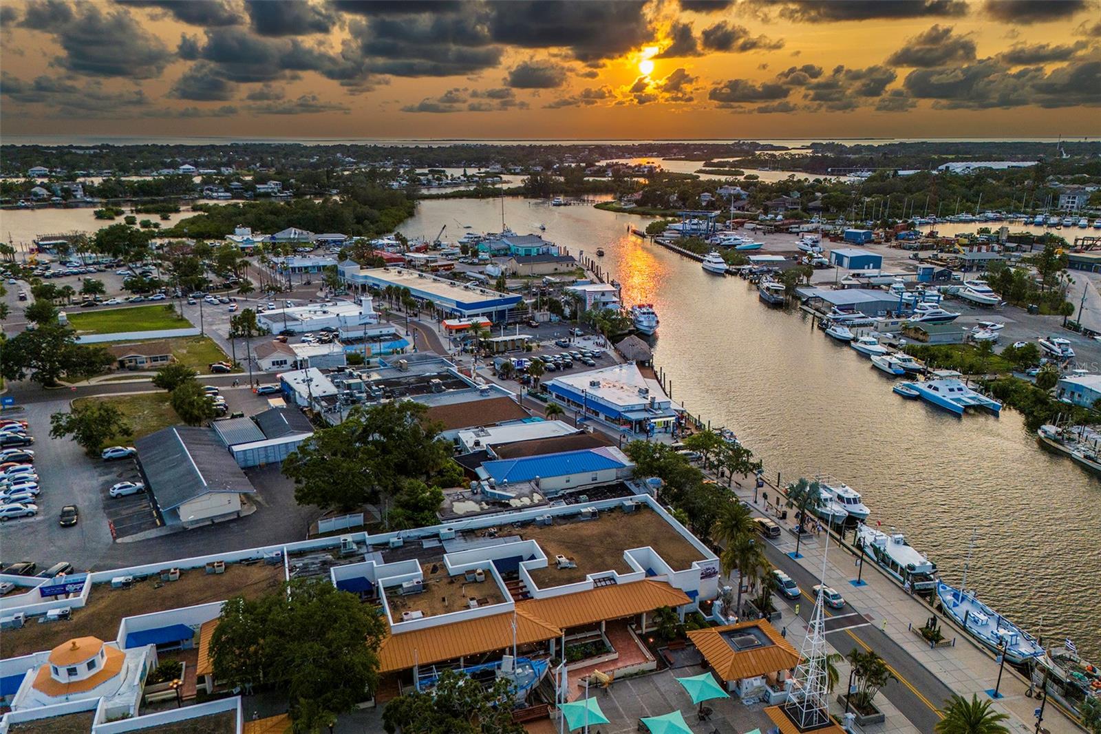 TARPON POINT CONDO - Residential