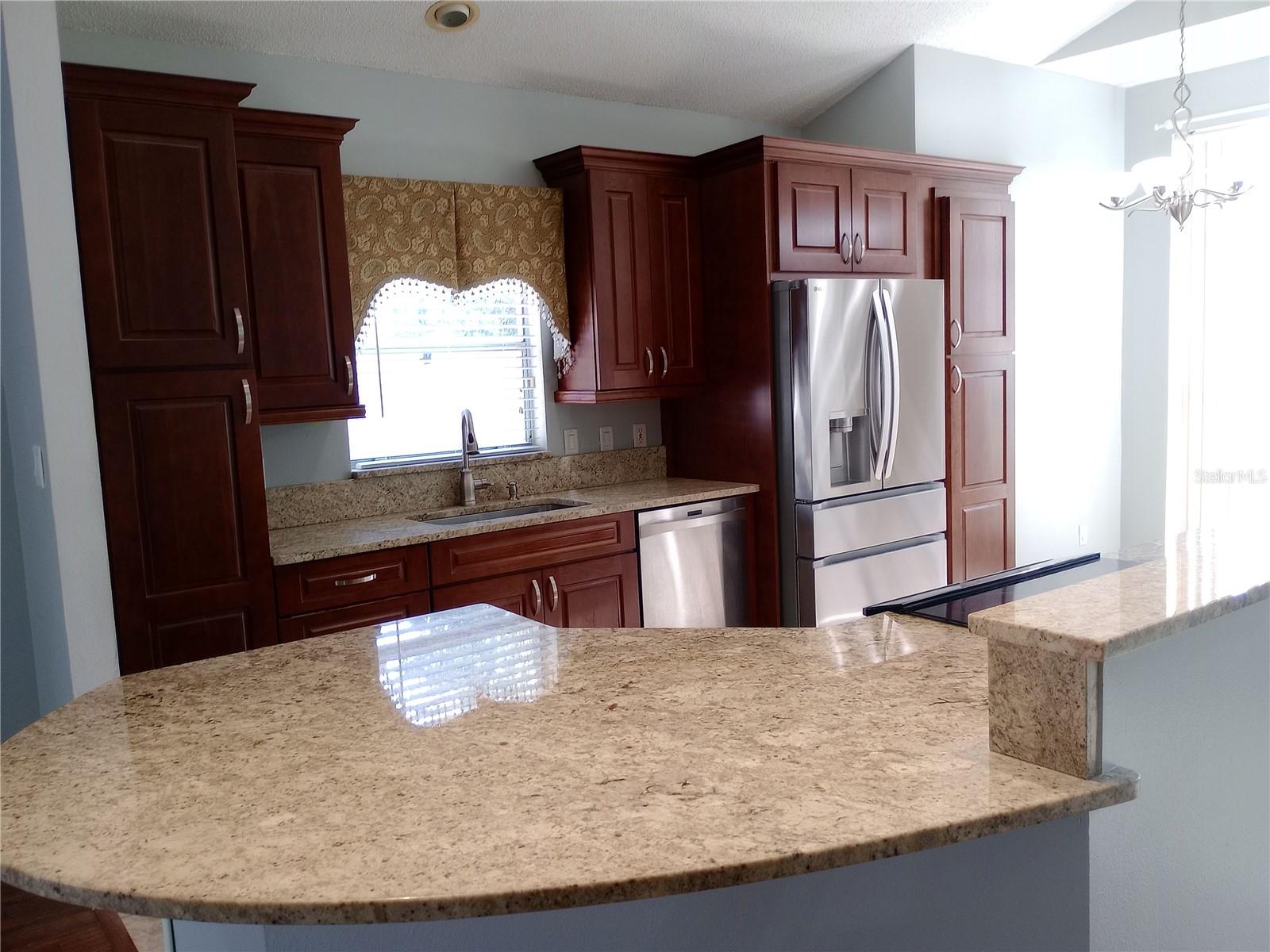 ALAFAYA WOODS MODEL CENTER - Residential Lease