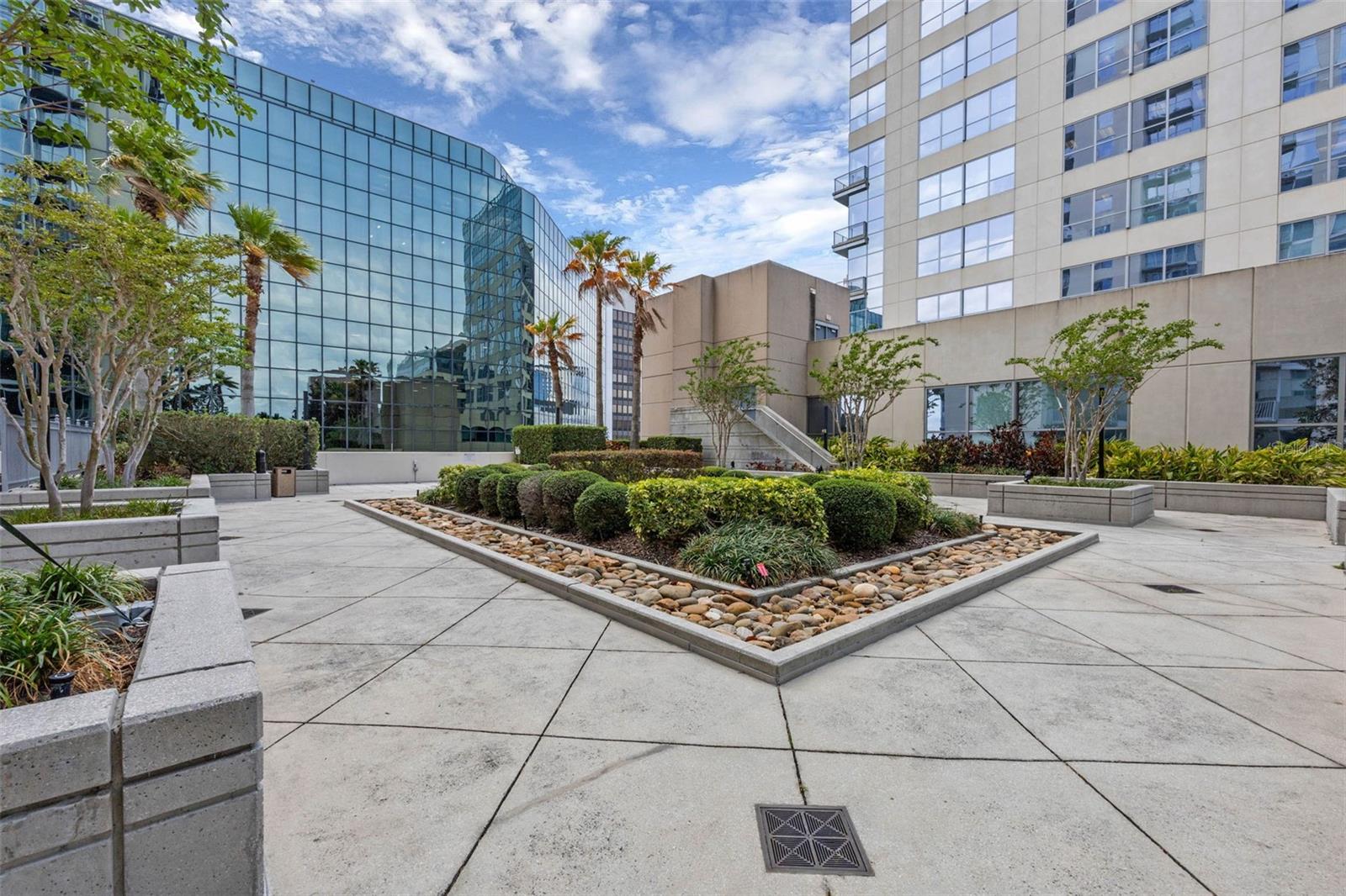 SOLAIRE/PLAZA CONDO - Residential