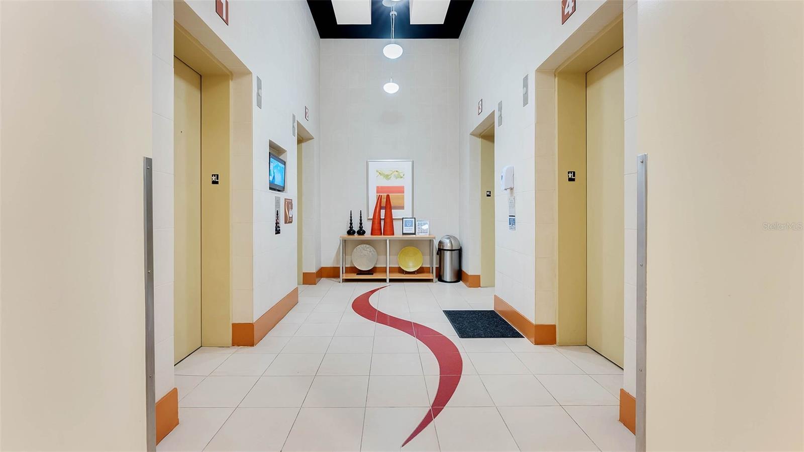 SOLAIRE/PLAZA CONDO - Residential